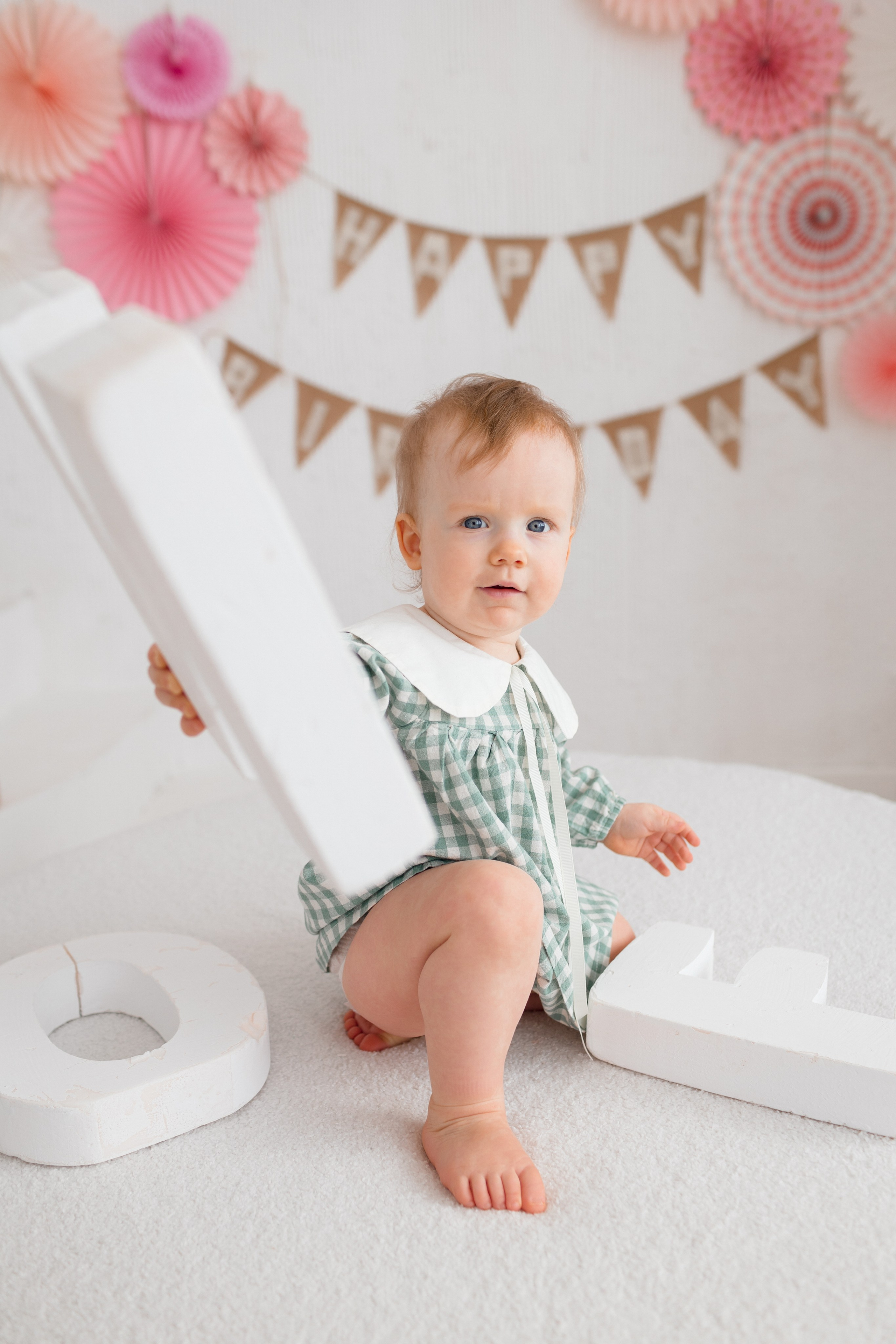 Годик стандарт. Newborn Фотограф в Твери