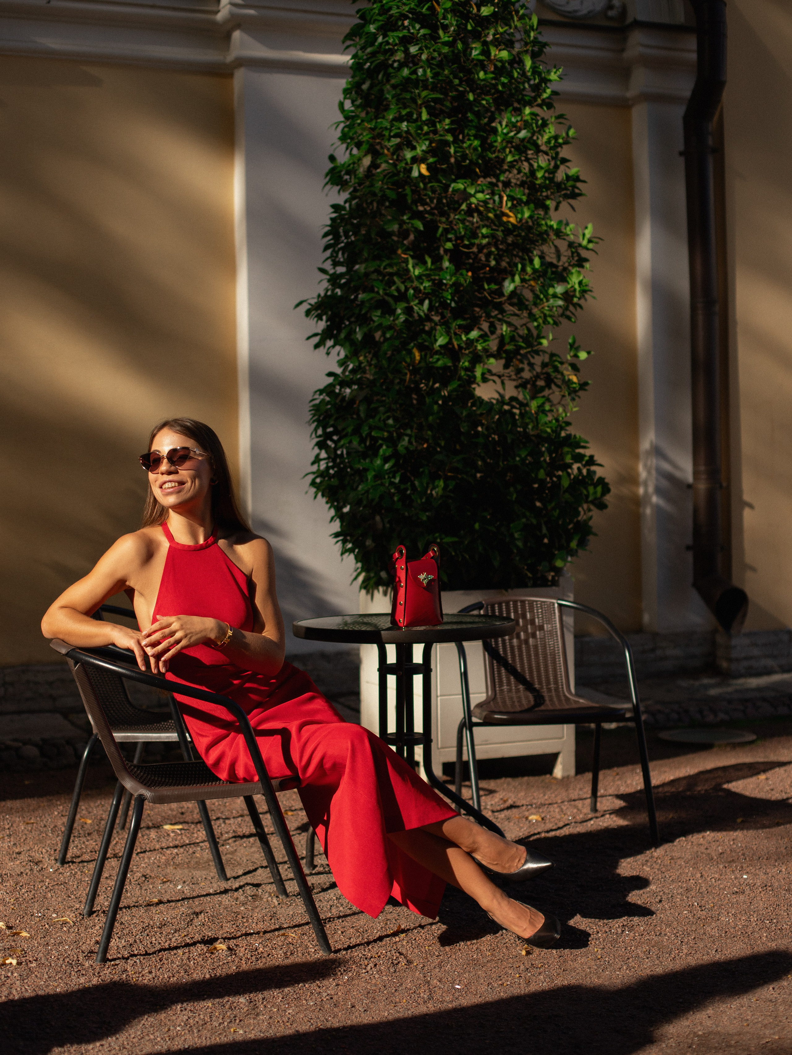 Прекрасная Яна в Летнем саду. Семейный фотограф в Санкт-Петербурге Ирина Иванова