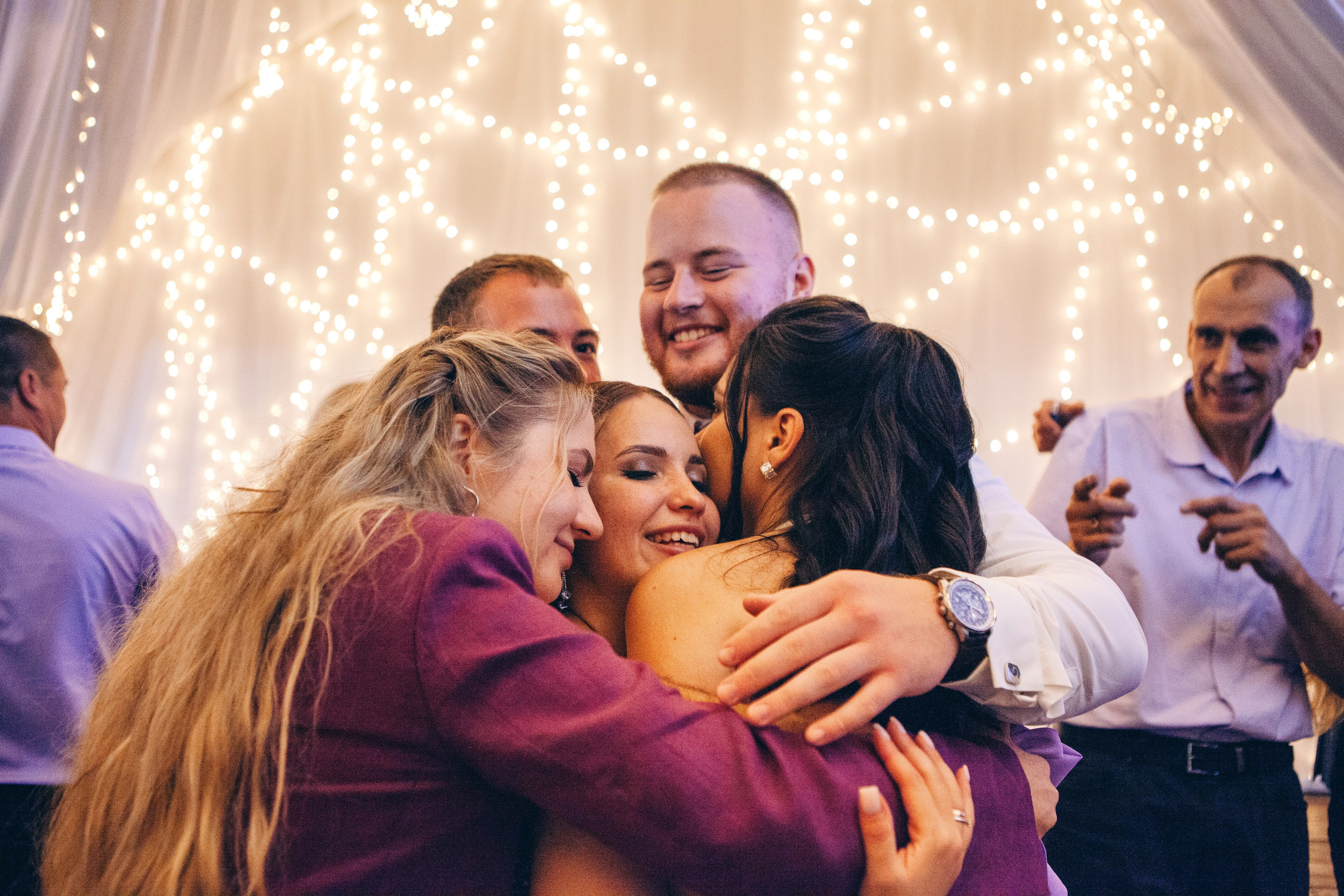 Свадебная фотосессия в отеле hartwell hotel и на патриарших прудах. Фотограф Ольга Ефремова