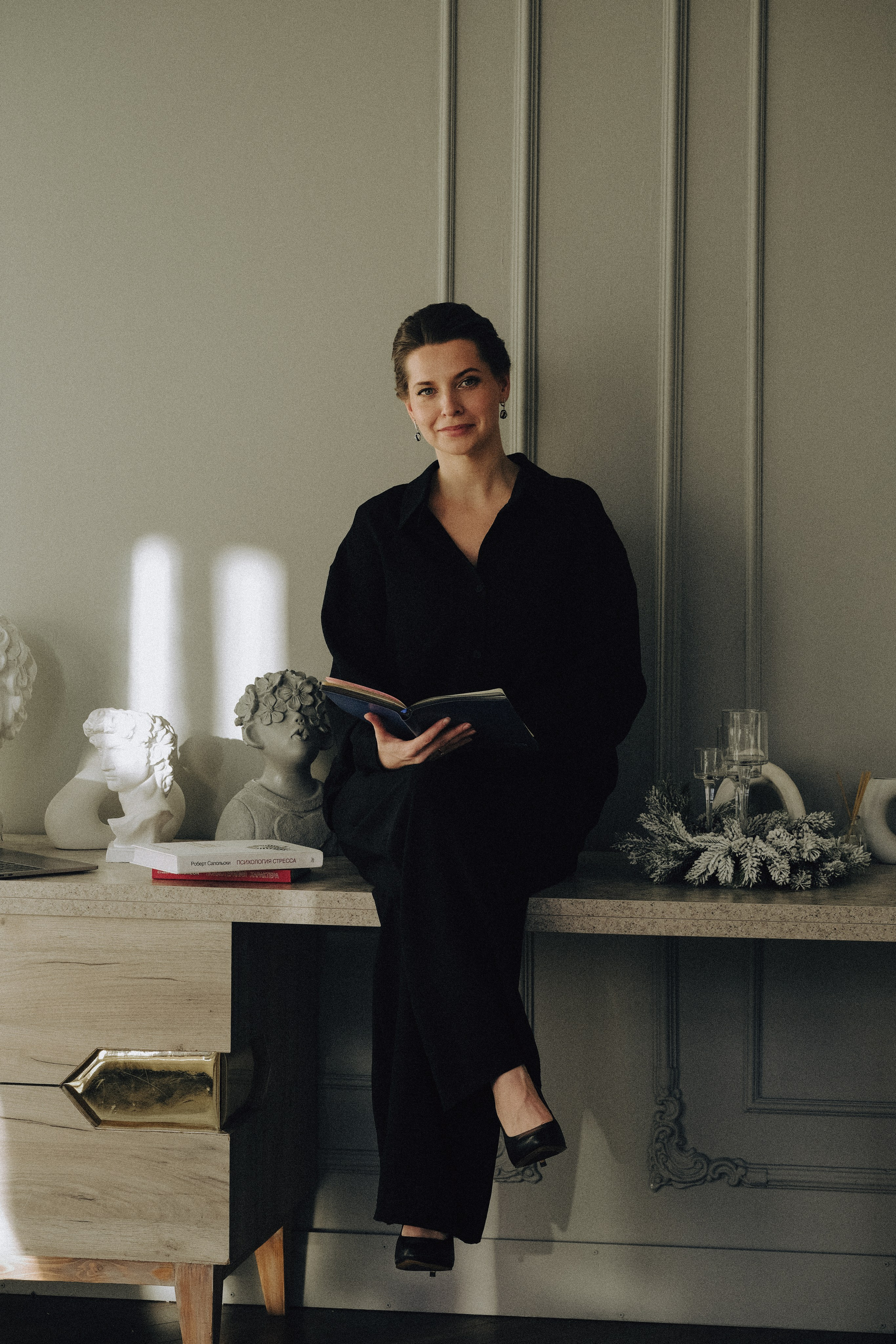 ФОТОСЕСИИЯ В СТУДИИ ДЛЯ ДЕВУШКИ ПСИХОЛОГА. Профессиональный фотограф, Санкт-Петербург — Виктория Богомолова