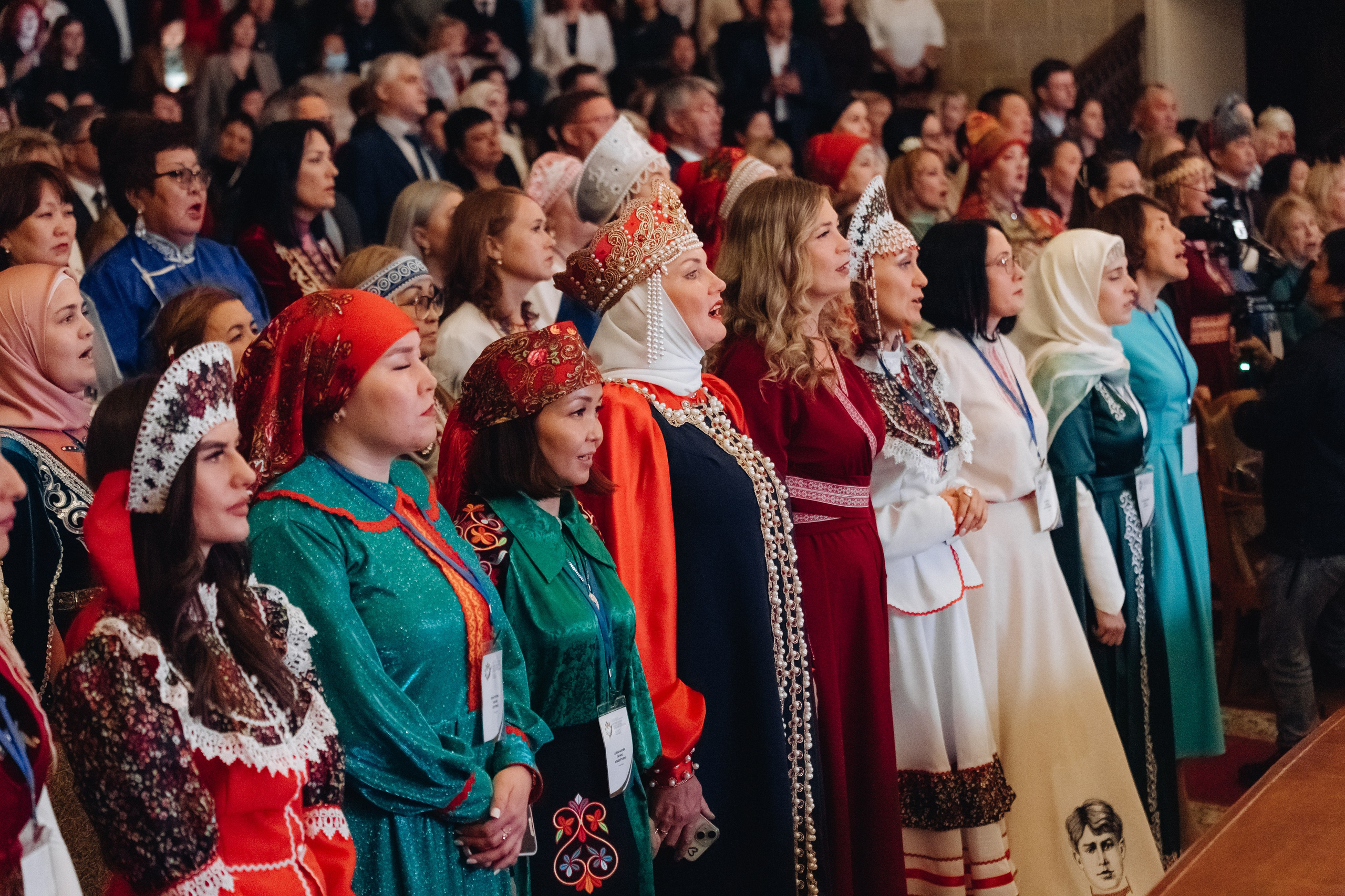 Лучший учитель родного языка и литературы 2025. Свадебный и семейный фотограф в Улан-Удэ