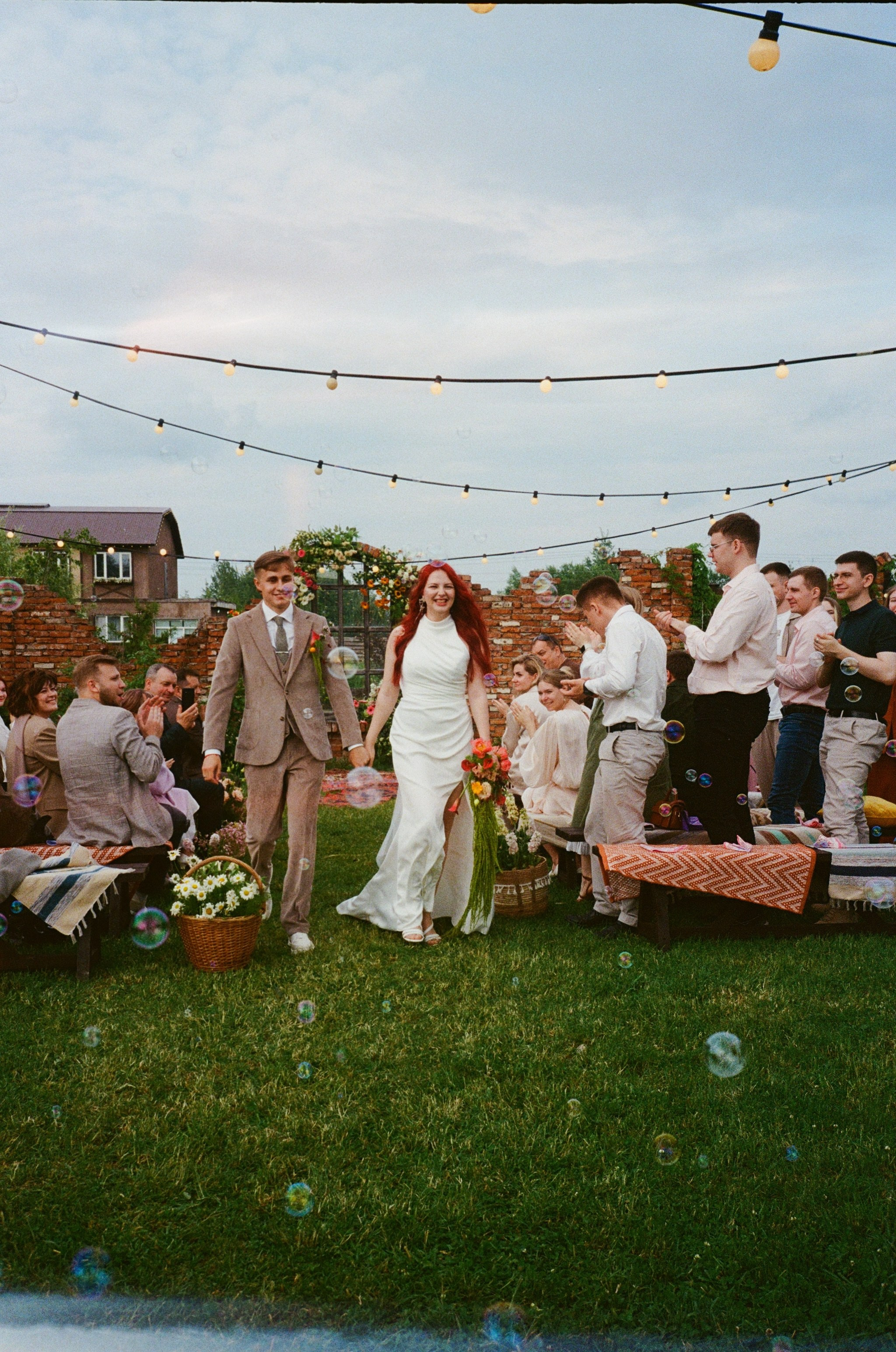 Пленка Роман и Анастасия. Свадебный и репортажный фотограф Элина Козырьянова