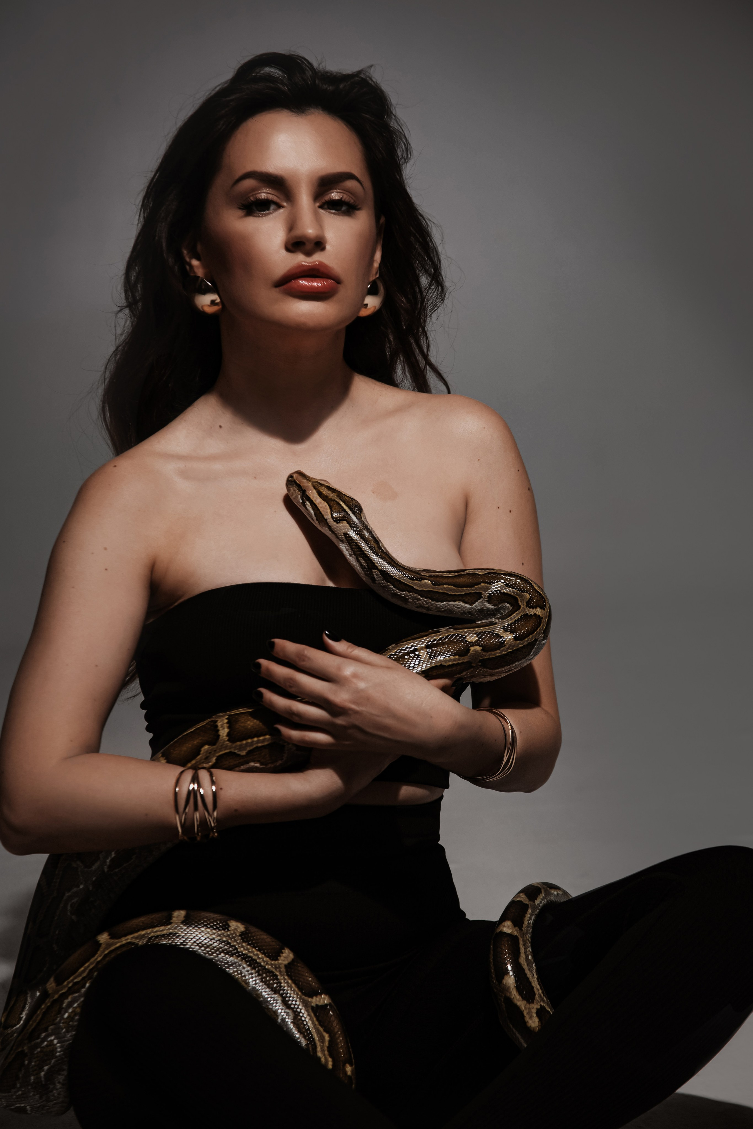 Женский портрет со змеей. Фотостудия № 1. Мария Авджян Фотограф и видеограф Краснодар
