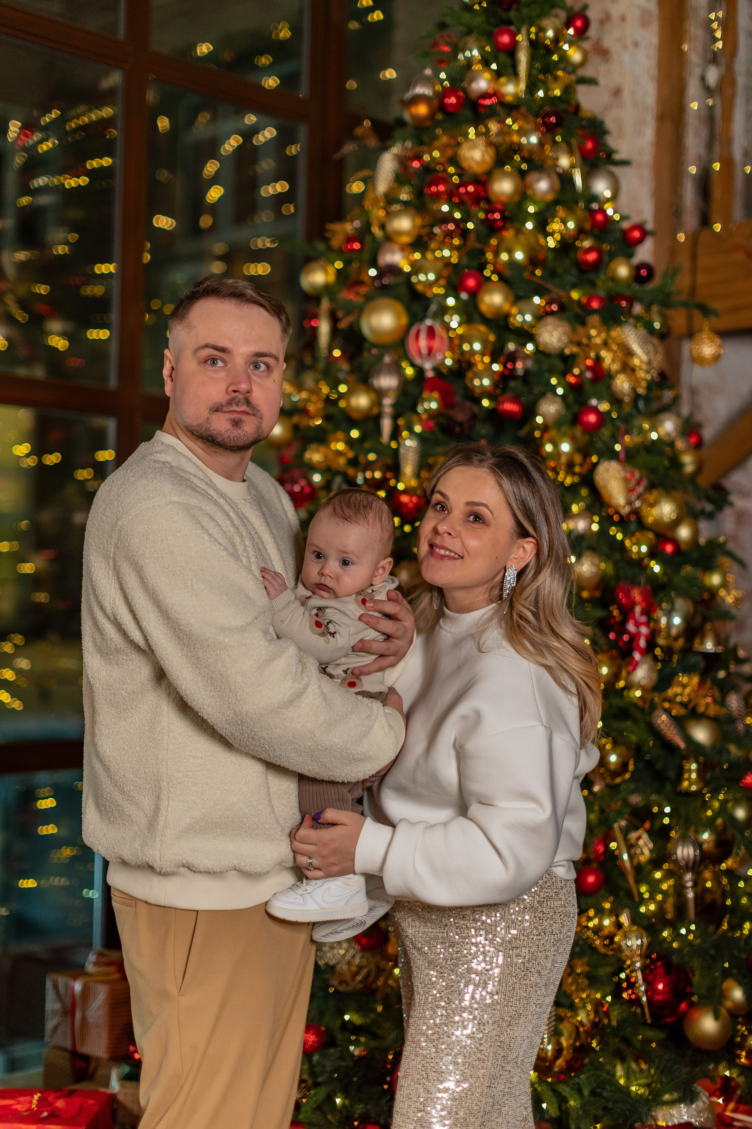 Фотосессии в Famous студии зал Оскар. Фото и видео Москва. Свадебный фотограф, видеограф, фотосессии, видеосъемка