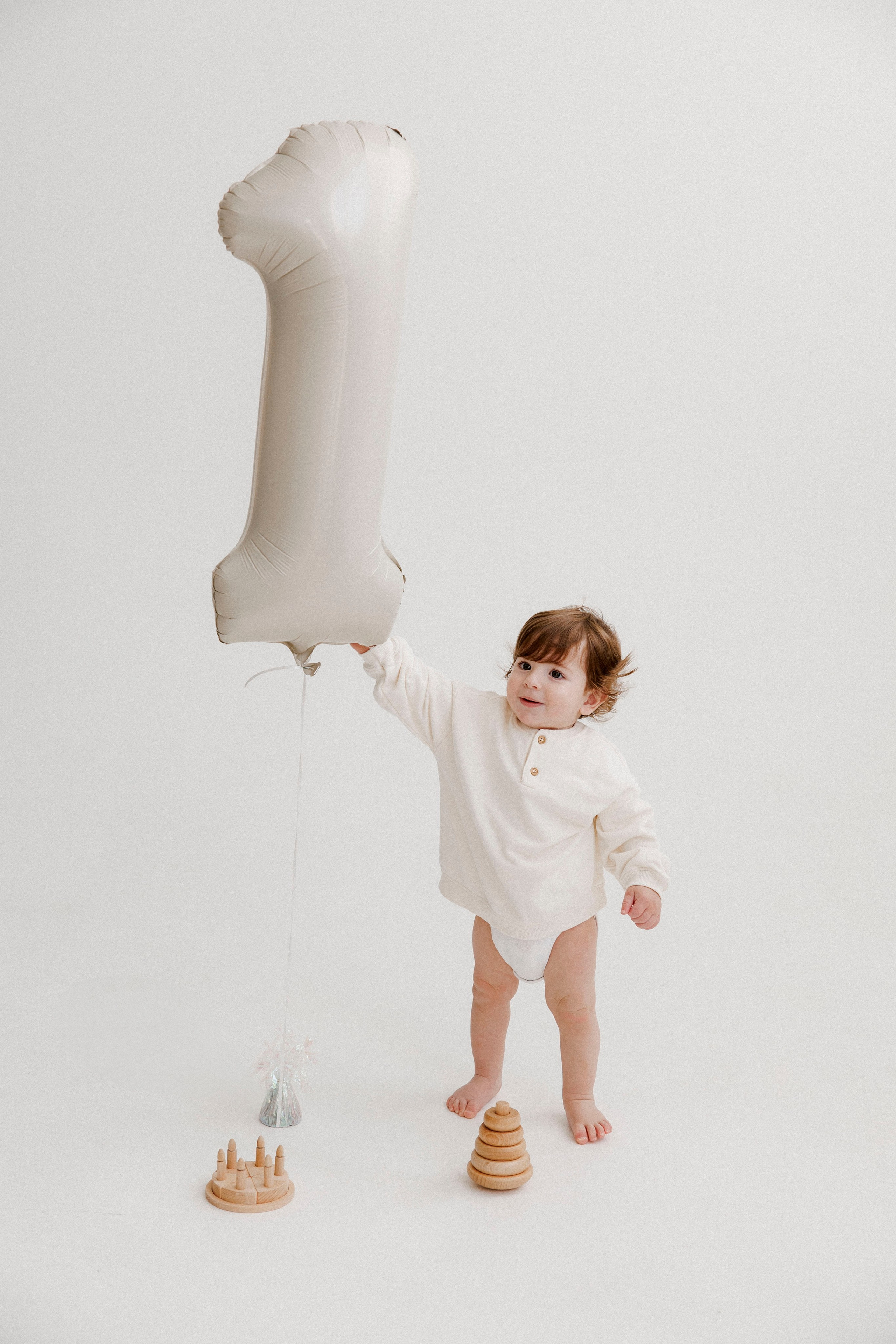 One year inside the White studio. Wedding and family photographer