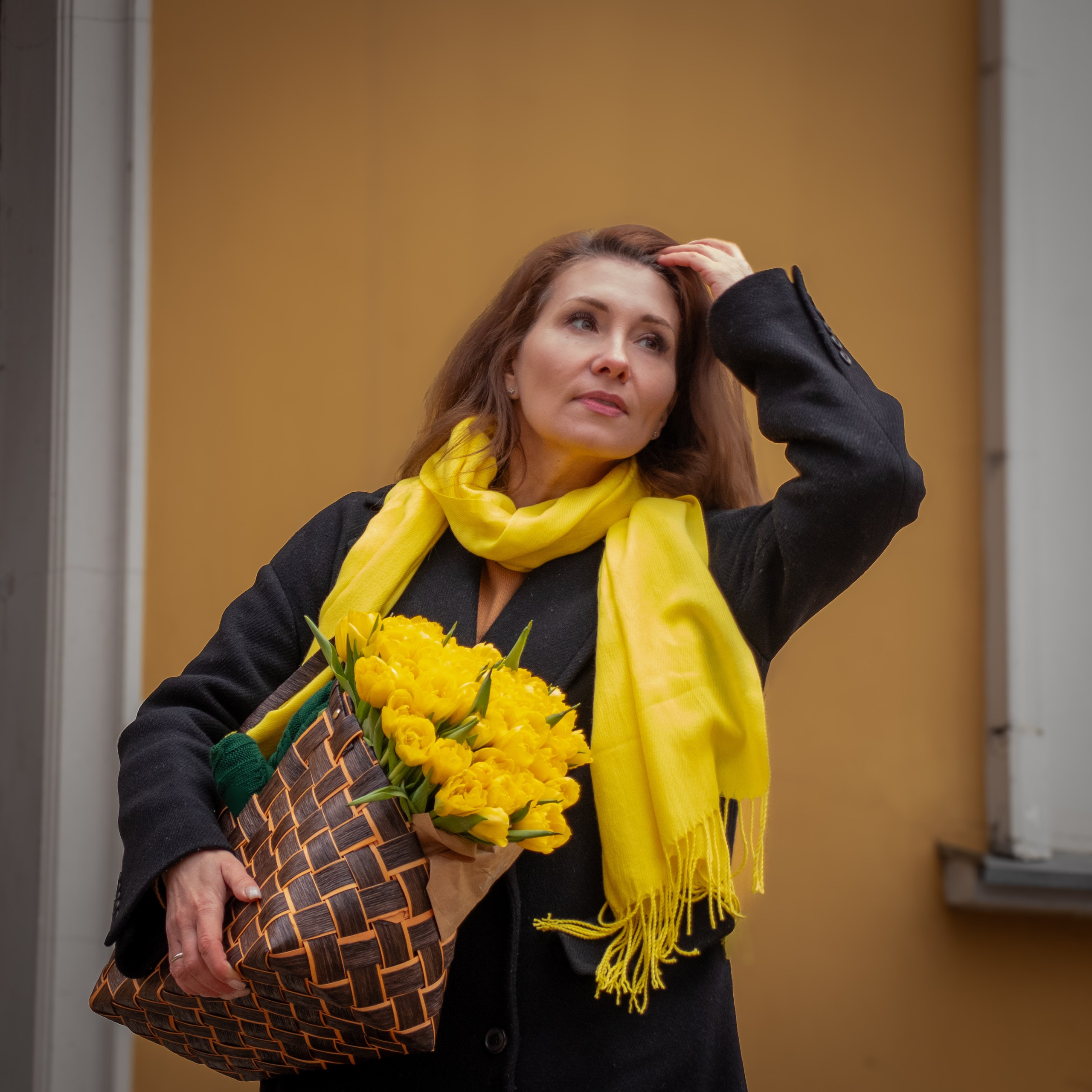 Фотографии с жёлтыми цветами Наталья и тюльпаны