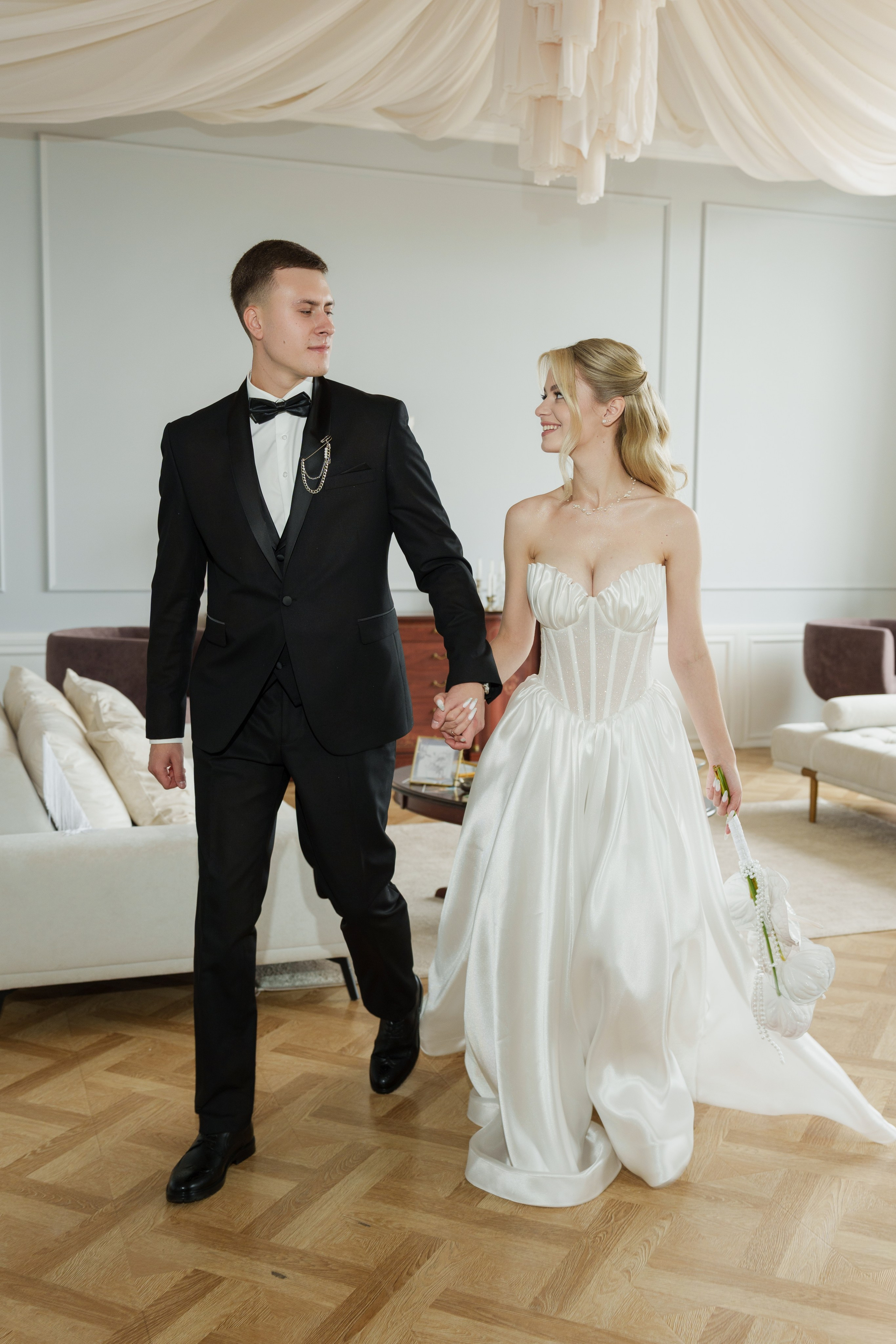 Свадебная камерная свадьба в Краснодаре от TWINS STUDIO. ТВИНС СТУДИО — лучшие свадебные фотографы и видеографы в Краснодаре