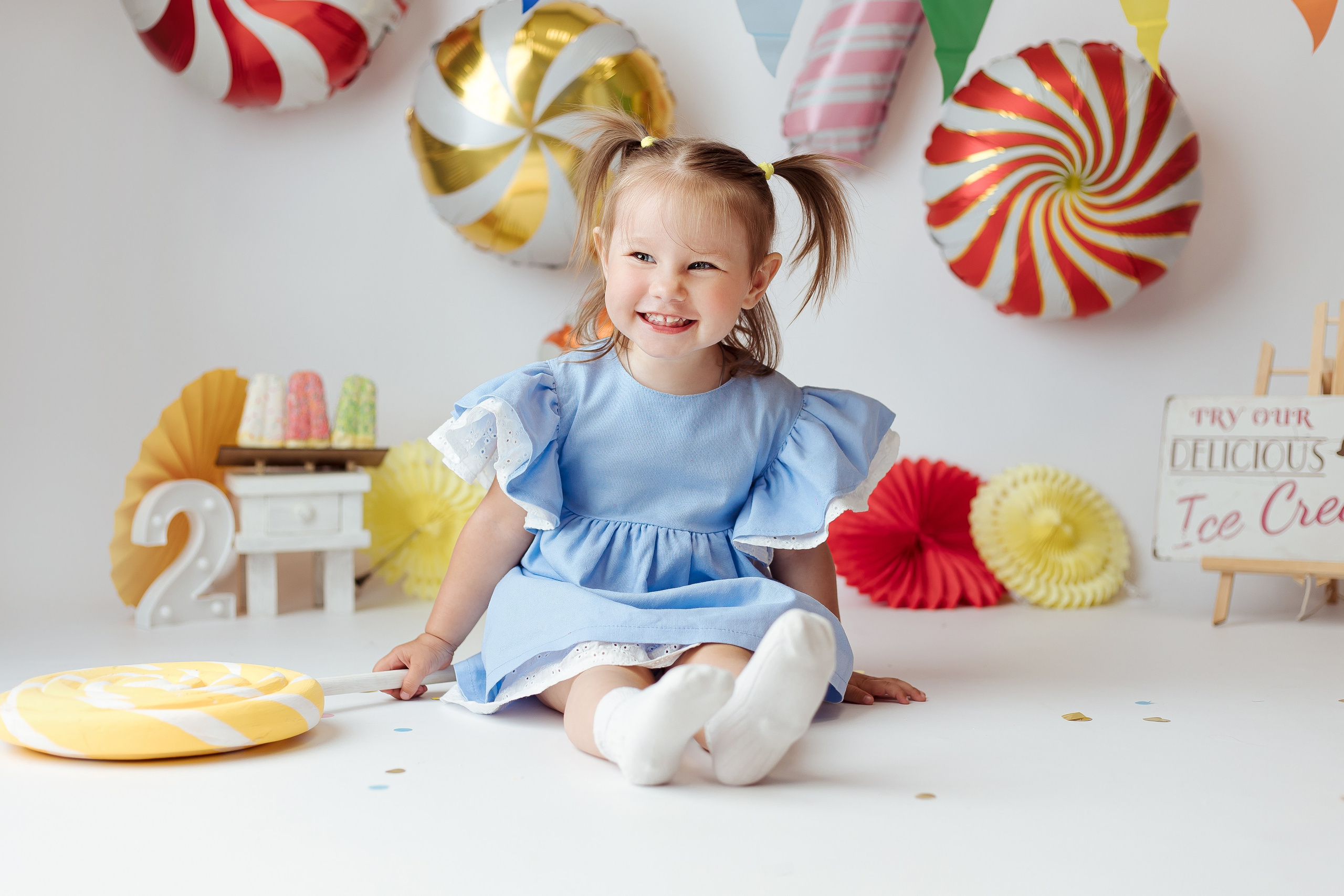 Праздничное оформление. Фотограф беременности, новорожденных Москва. годики под ключ