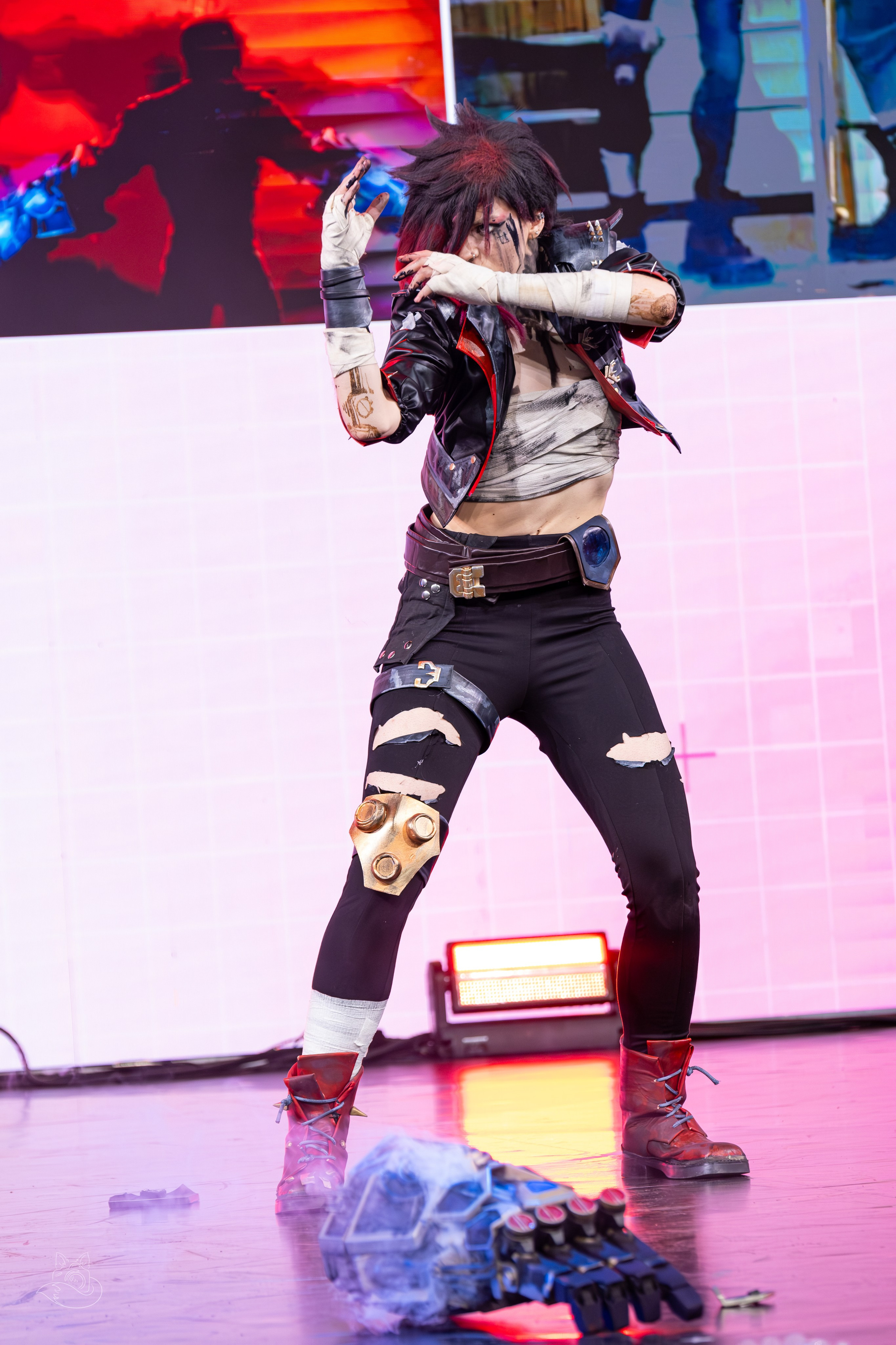 Сцена РЭД ЭКСПО 2024. Косплей фотограф