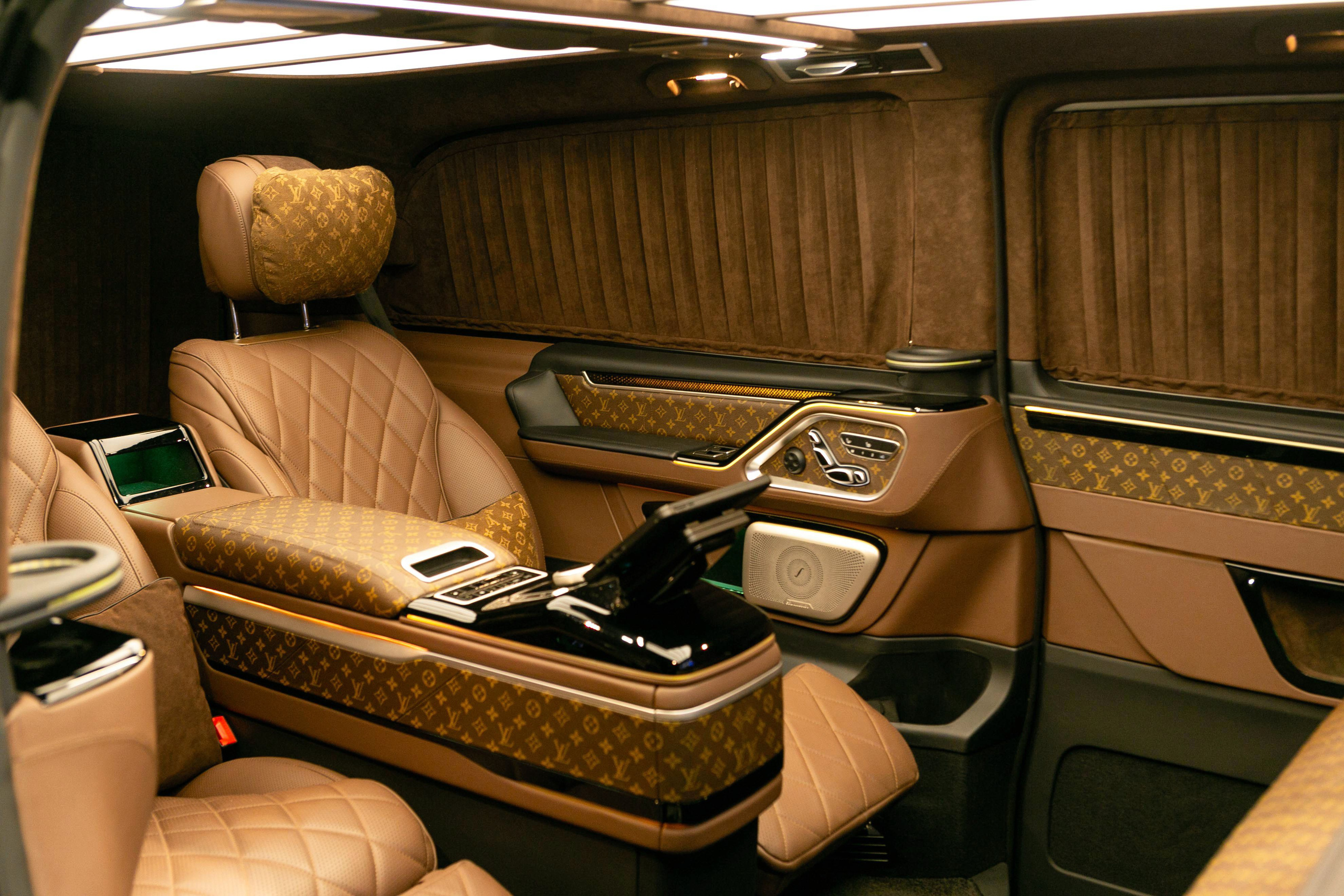 Фотосъемка V-class louis Vuitton в Москве. Фотограф | Михаил Буш Смоленск