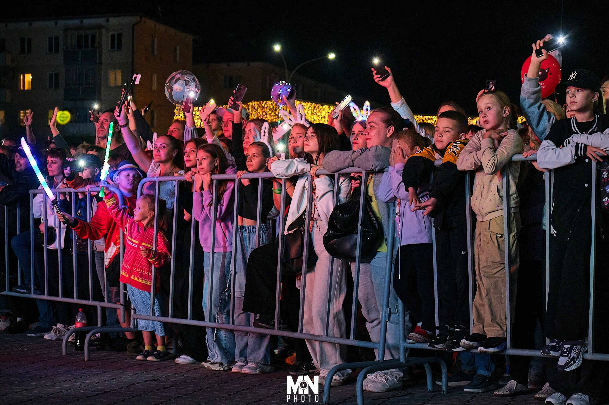 Ритм, который заставил всех танцевать! День Шахтера в Междуреченске, ДК “Распадский” и “Братья Грим” - это было сплошное драйвовое движение! Никита Максимов в такт.