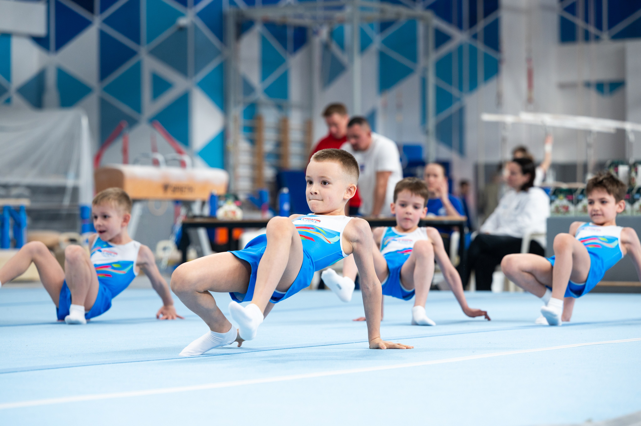 Открытый спортивно-тренировочный урок от Олимпийских Чемпионов «Покажи Класс» 2026. Фотограф спортивных событий в Москве Наталия Дёмина