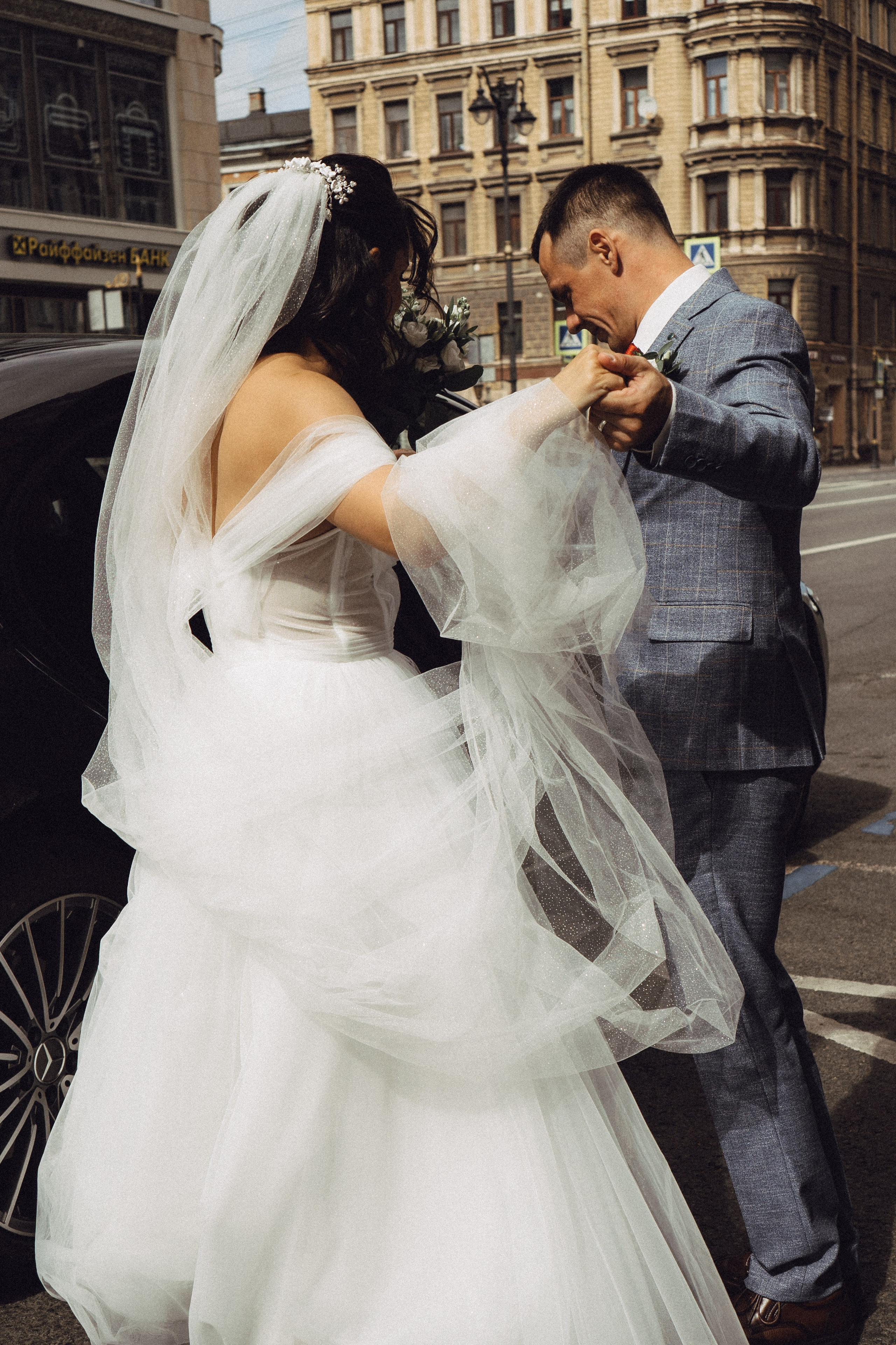 СВАДЕБНАЯ ПРОГУЛКА РЕСТОРАН МЫ ЖЕ НА ТЫ И ФОТОСЕССИИЯ С АВТОМОБИЛЕМ. Профессиональный фотограф, Санкт-Петербург — Виктория Богомолова