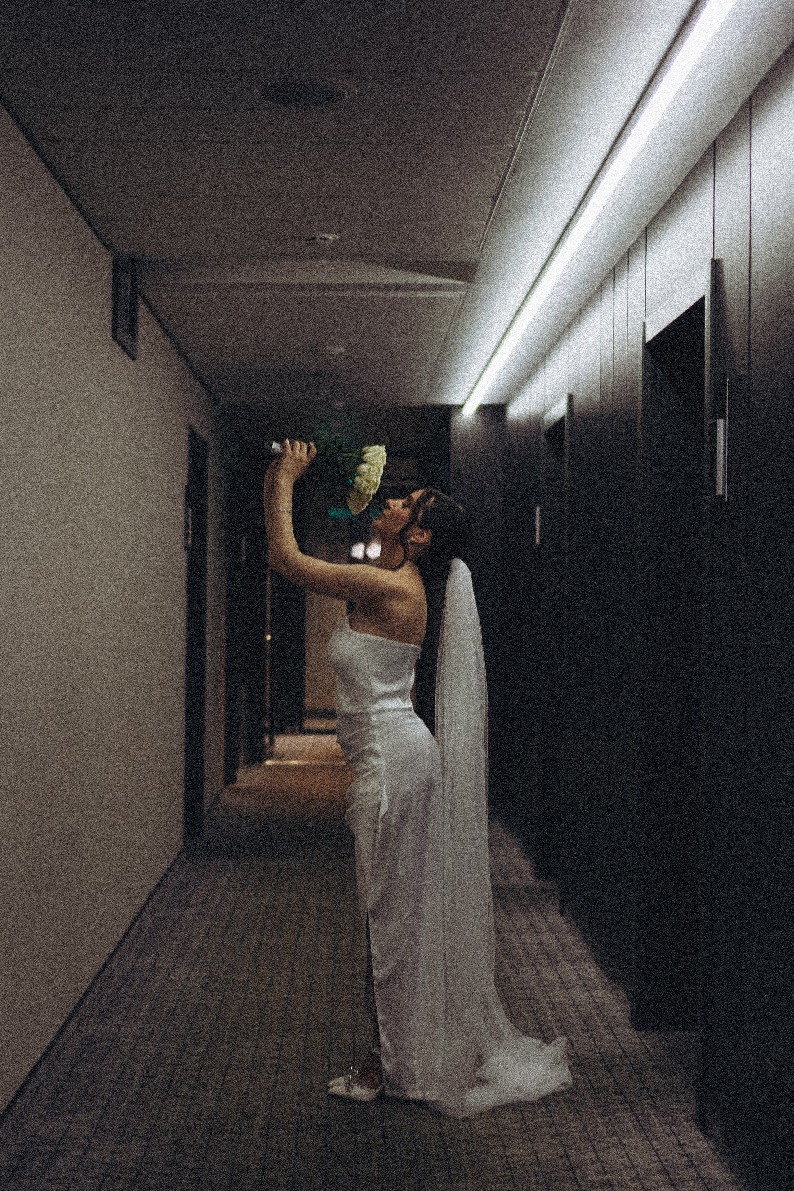 СВАДЕБНАЯ СЬЕМКА СБОРОВ ЖЕНИХА И НЕВЕСТЫ В ОТЕЛЕ И ТАКЖЕ ФОТОСЕССИИЯ В ОТЕЛЕЕ МЕГАПОЛИС БРЯНСК. Профессиональный фотограф, Санкт-Петербург — Виктория Богомолова