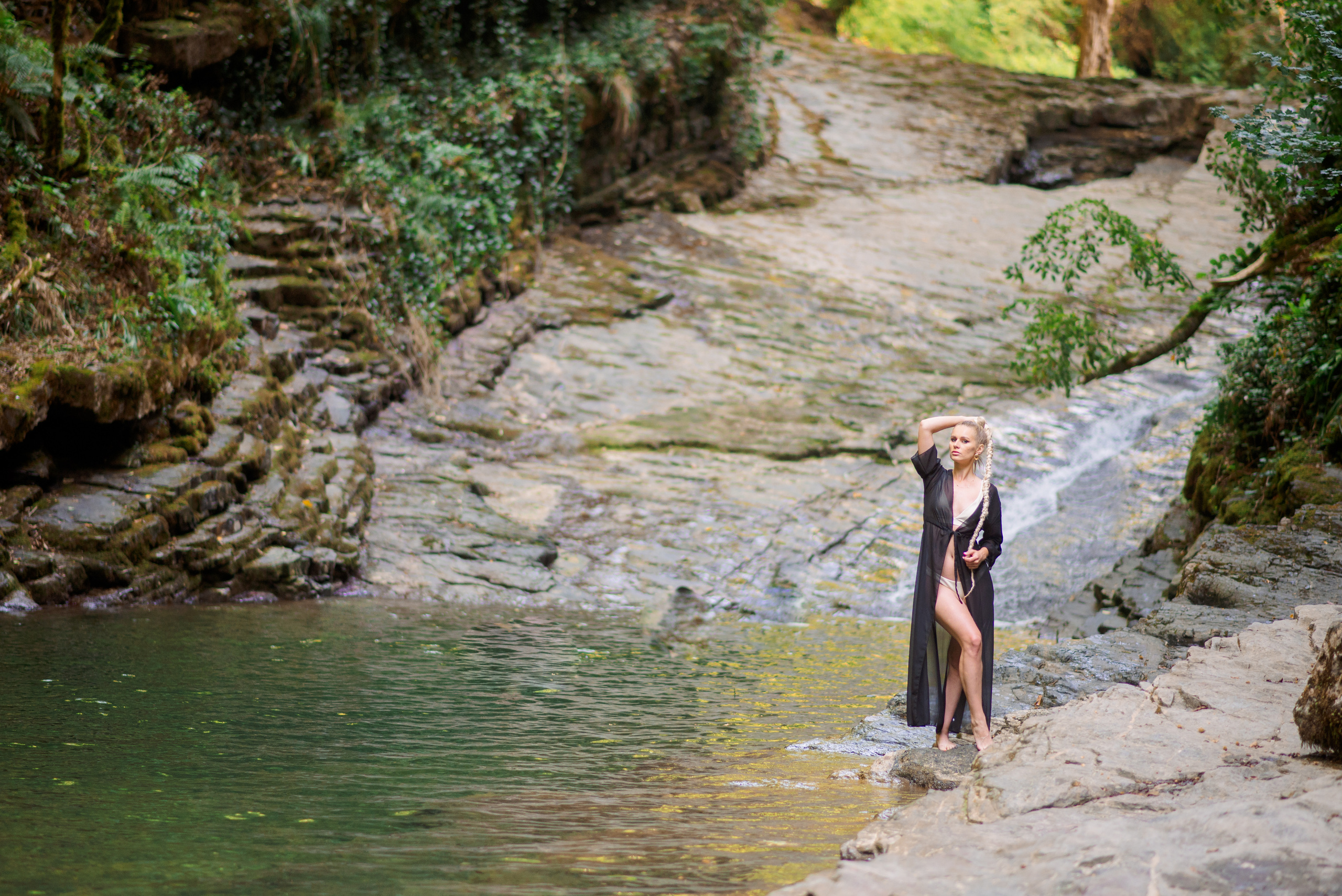 На водопадах. Семейный и женский фотограф Лоо Краснодар Сочи Энем Татьяна Трибурт