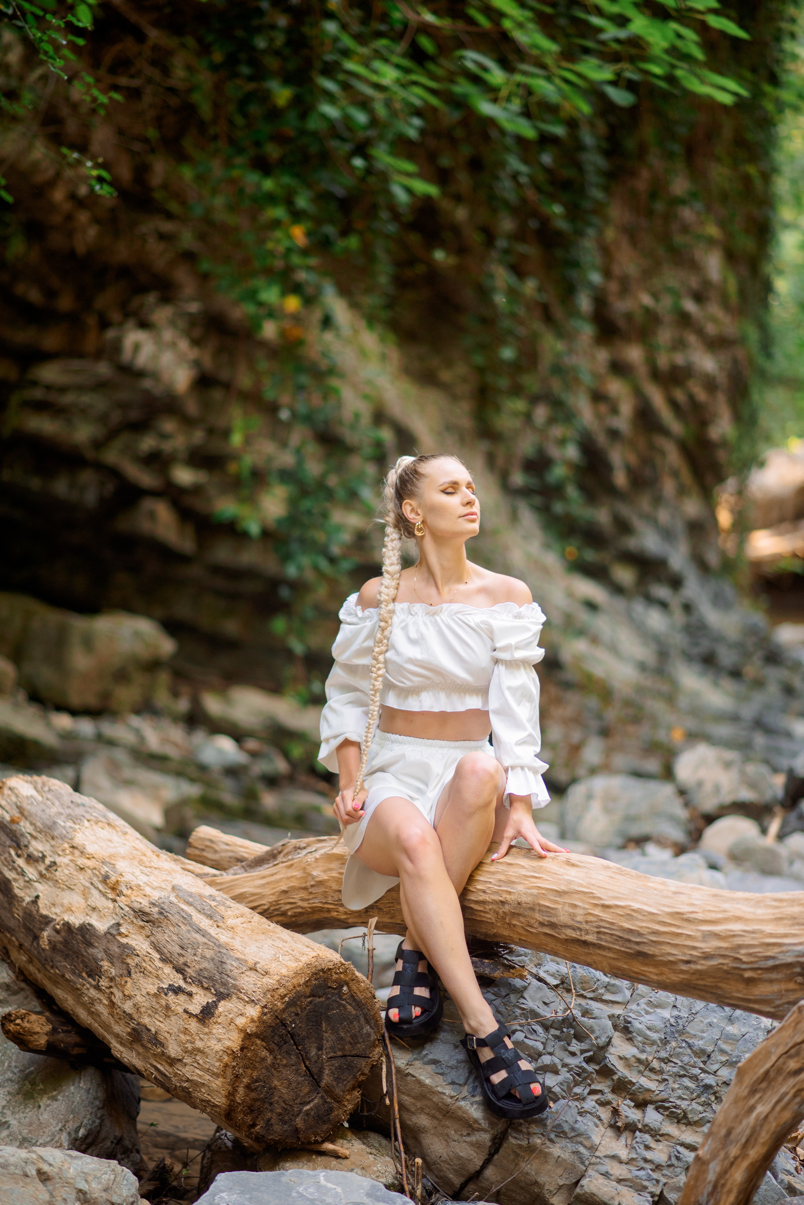 На водопадах. Семейный и женский фотограф Лоо Краснодар Сочи Энем Татьяна Трибурт