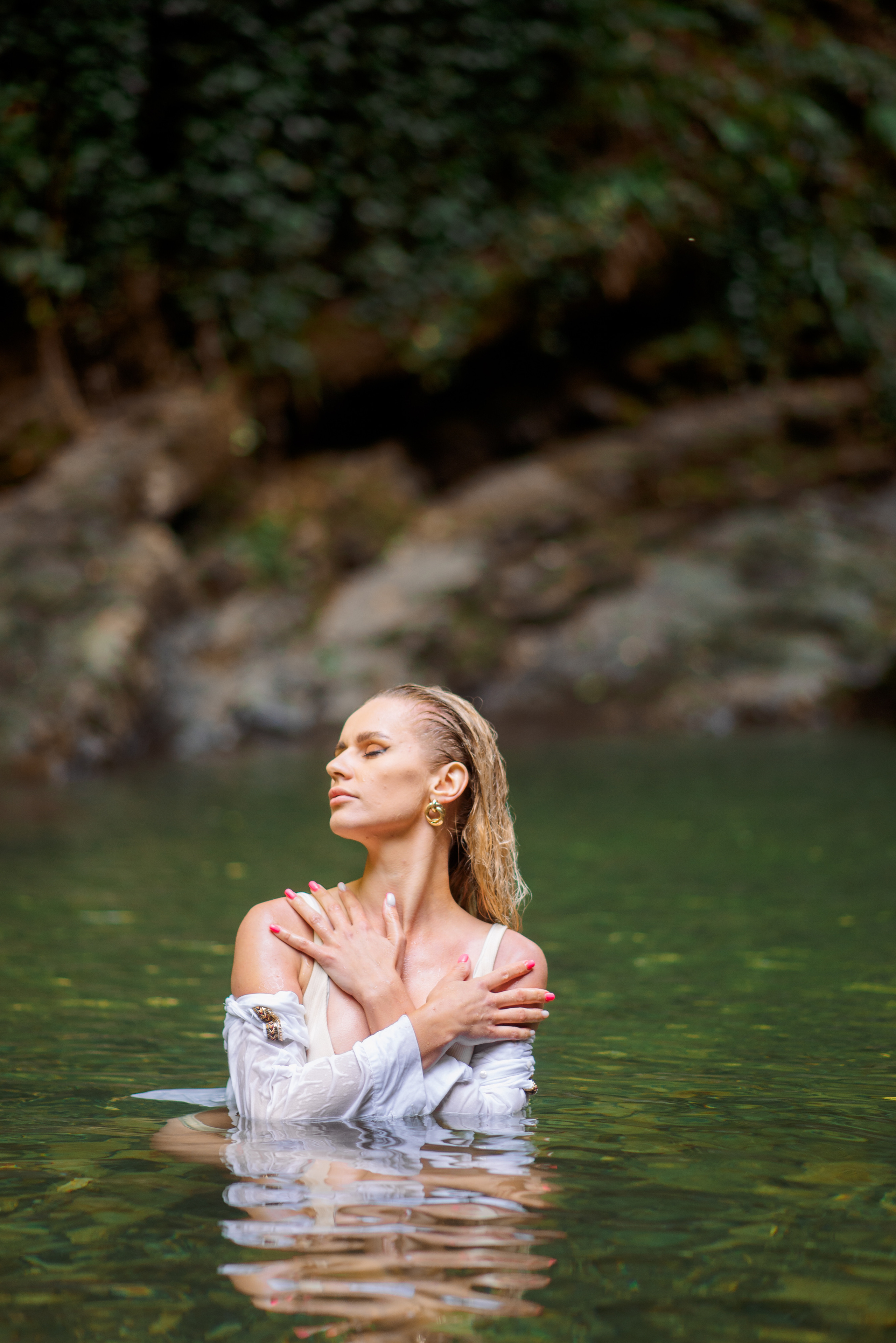 На водопадах. Семейный и женский фотограф Лоо Краснодар Сочи Энем Татьяна Трибурт