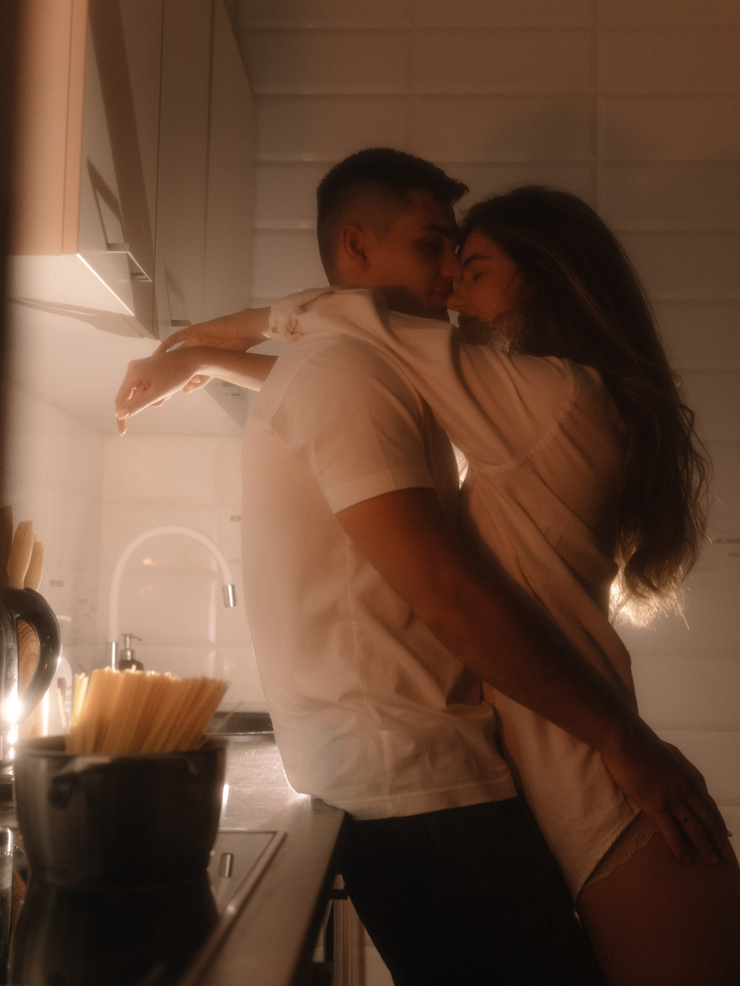 Никита и Лера. Домашний вайб. Семейный фотограф в Краснодаре Храмова Анна