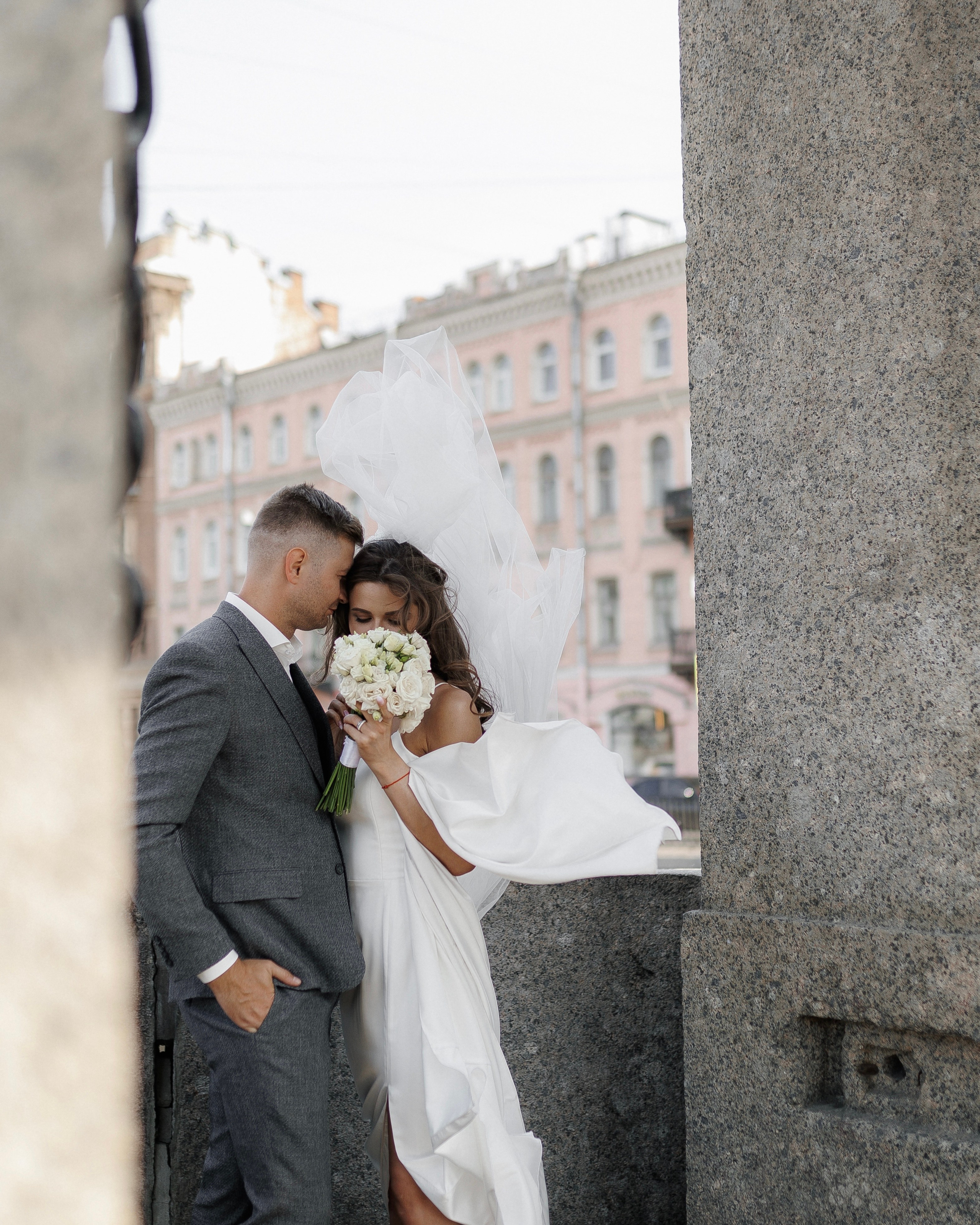 ···. Свадебный фотограф в Санкт-Петербурге Александра Чукавина
