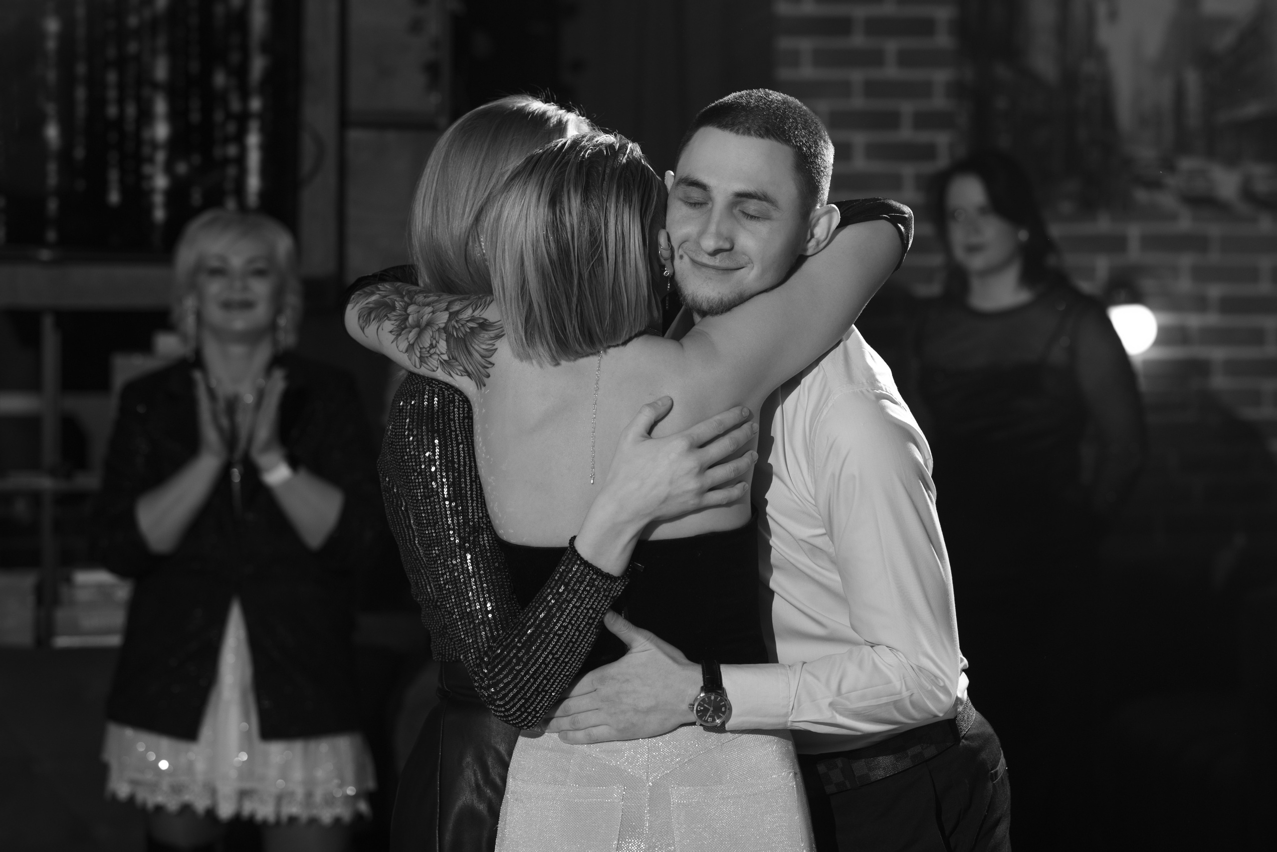 День рождения Томы — Let`s Talk Bar. Свадебный фотограф Екатеринбург/Челябинск — Любовь Волохова