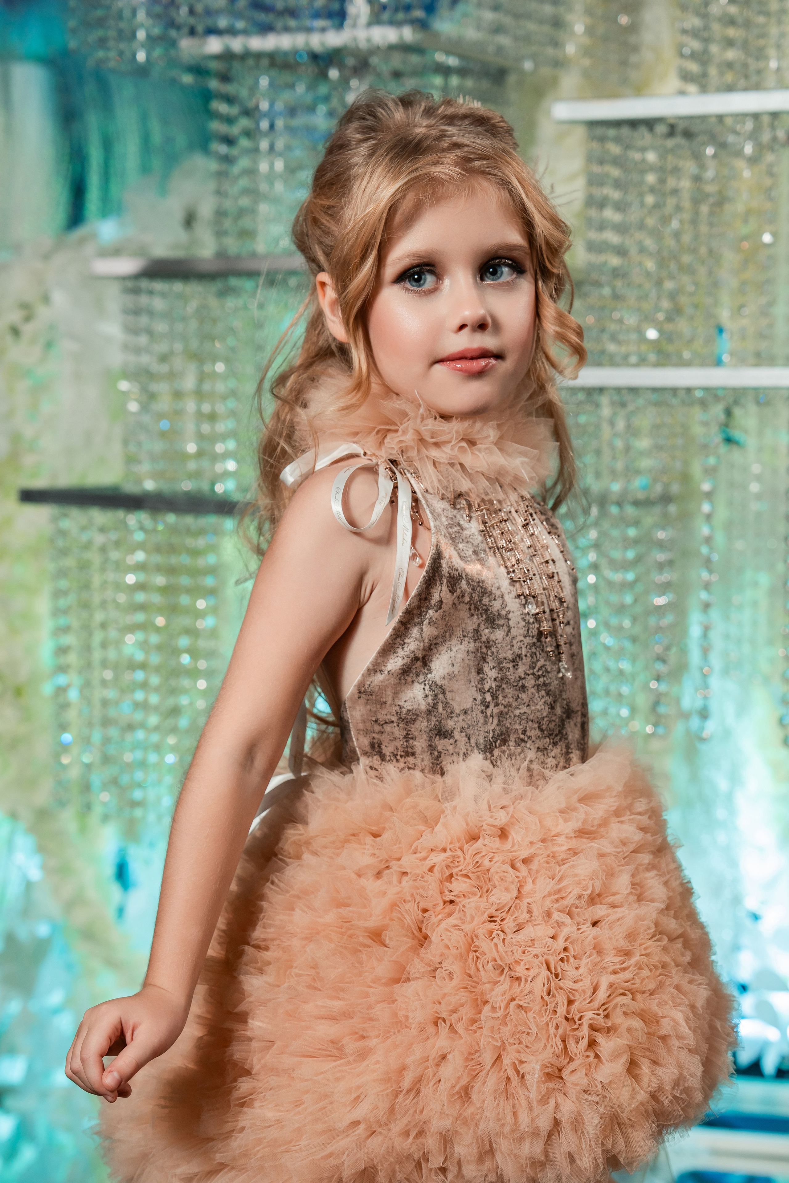 Параллельные Миры «Золотая Неделя» 2025. Крамер Юлиана детский и семейный фотограф