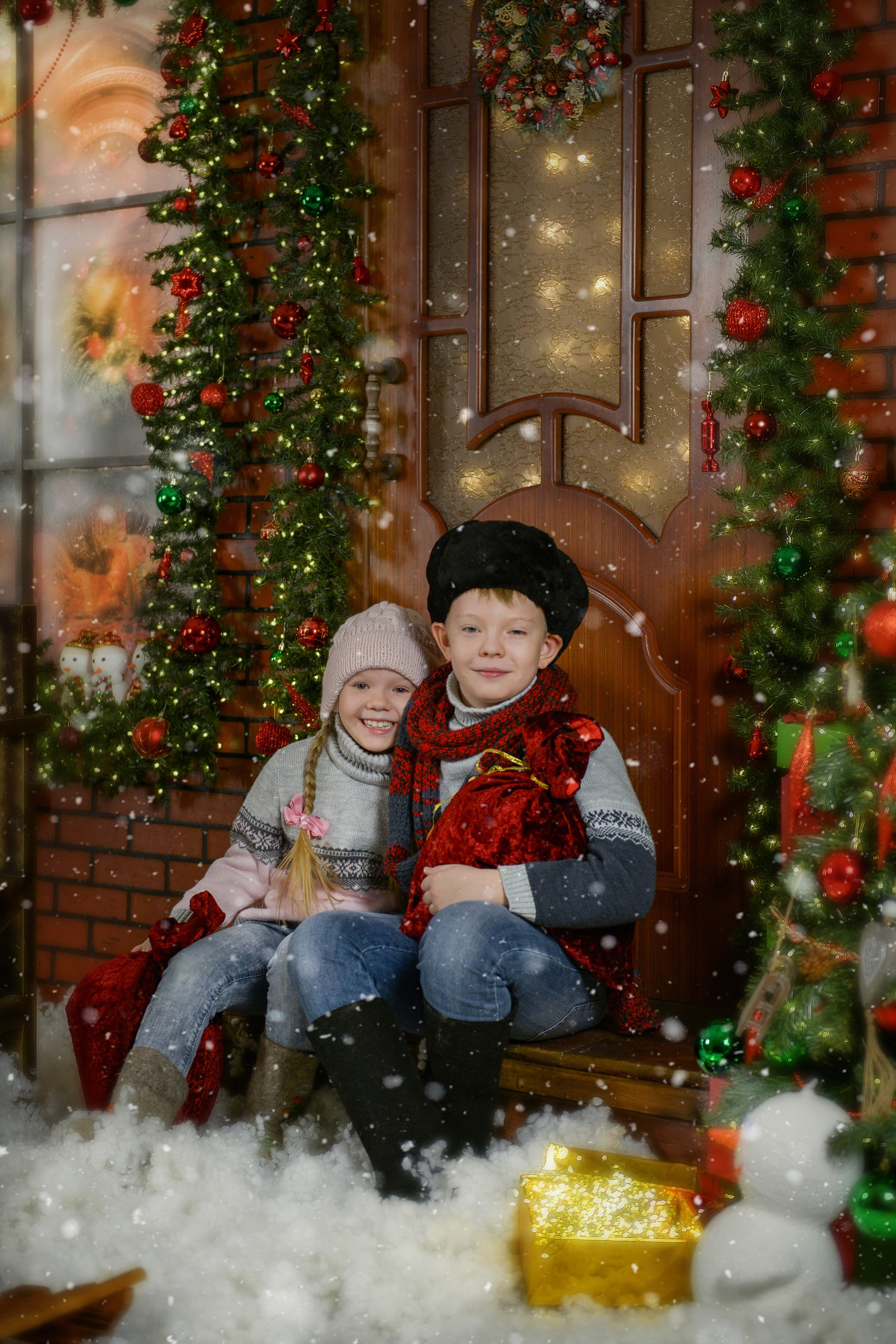 Встреча с Дедом Морозом (ежегодный). Татьяна Гойда портретный и семейный фотограф Ленск. Выпускные альбомы