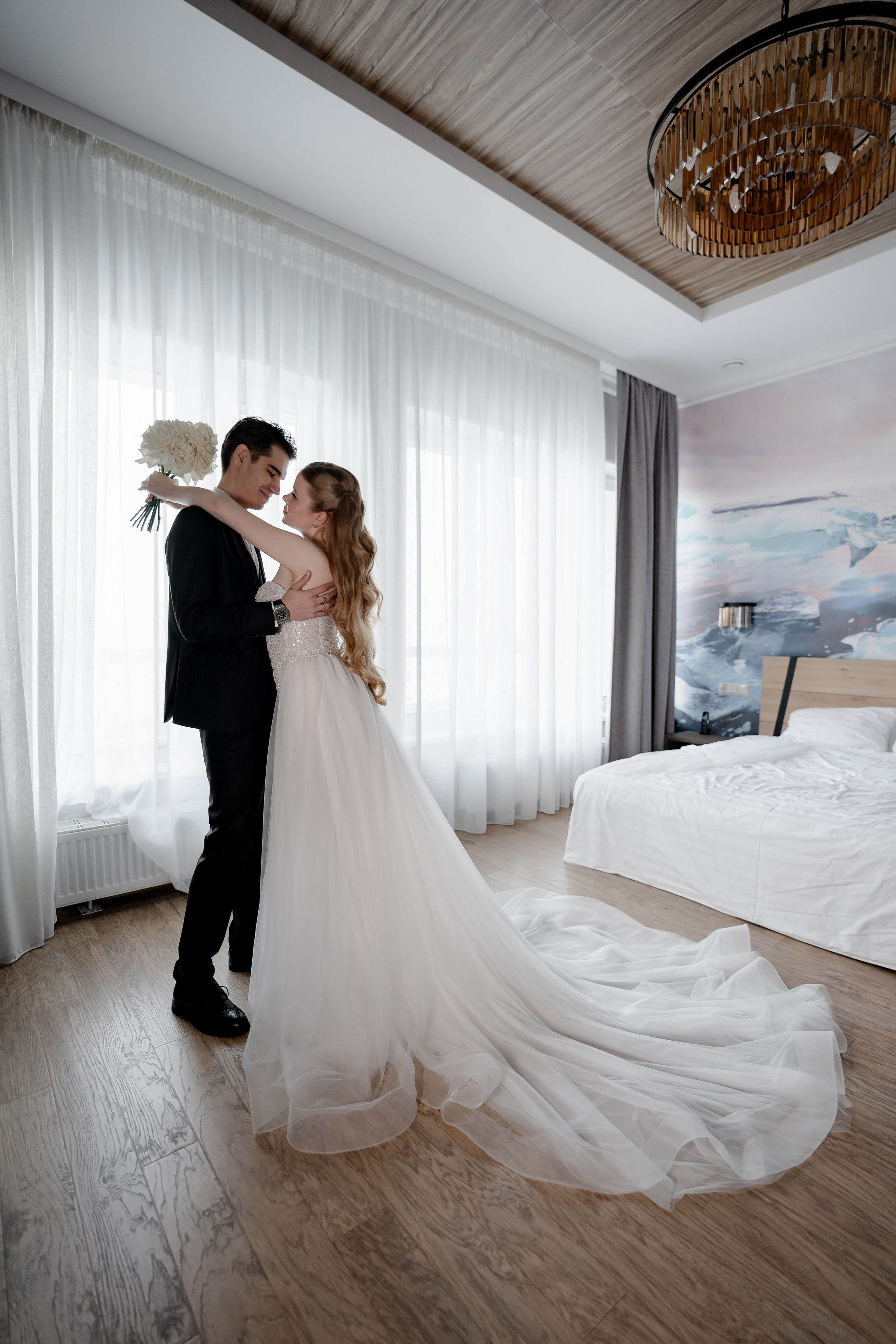 СВАДЕБНАЯ СЬЕМКА СБОРОВ В ОТЕЛЕ И ВЫЕЗД НА ЦЕРЕМОНИЮ (СНЯТО В СИБИРЕ В НИЖНЕВАРТОВСКЕ). Профессиональный фотограф, Санкт-Петербург — Виктория Богомолова