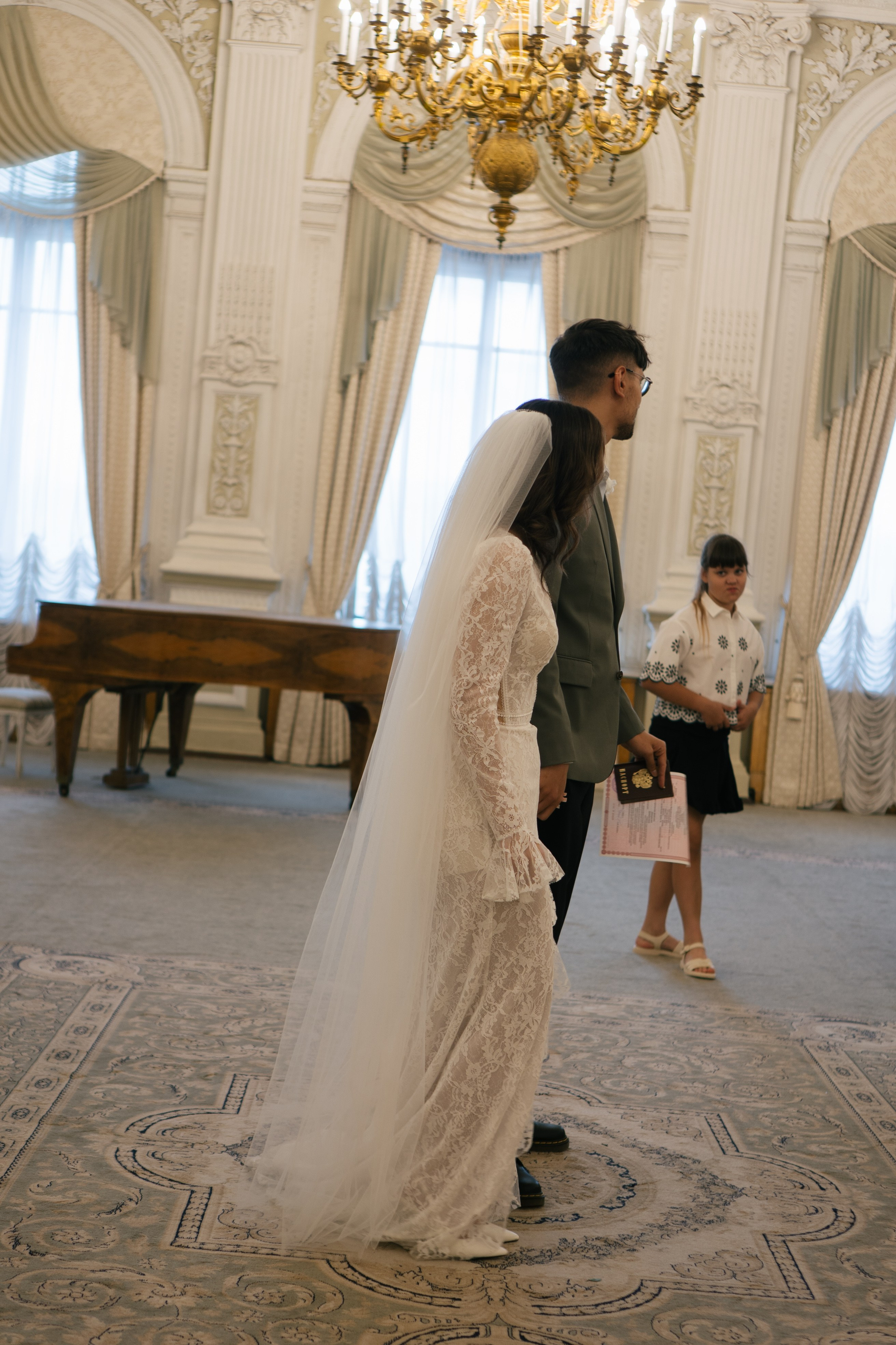 СЪЁМКИ В ПЕРВОМ ДВОРЦЕ ПРОГУЛКА И СТУДИЯ. Профессиональный фотограф, Санкт-Петербург — Виктория Богомолова