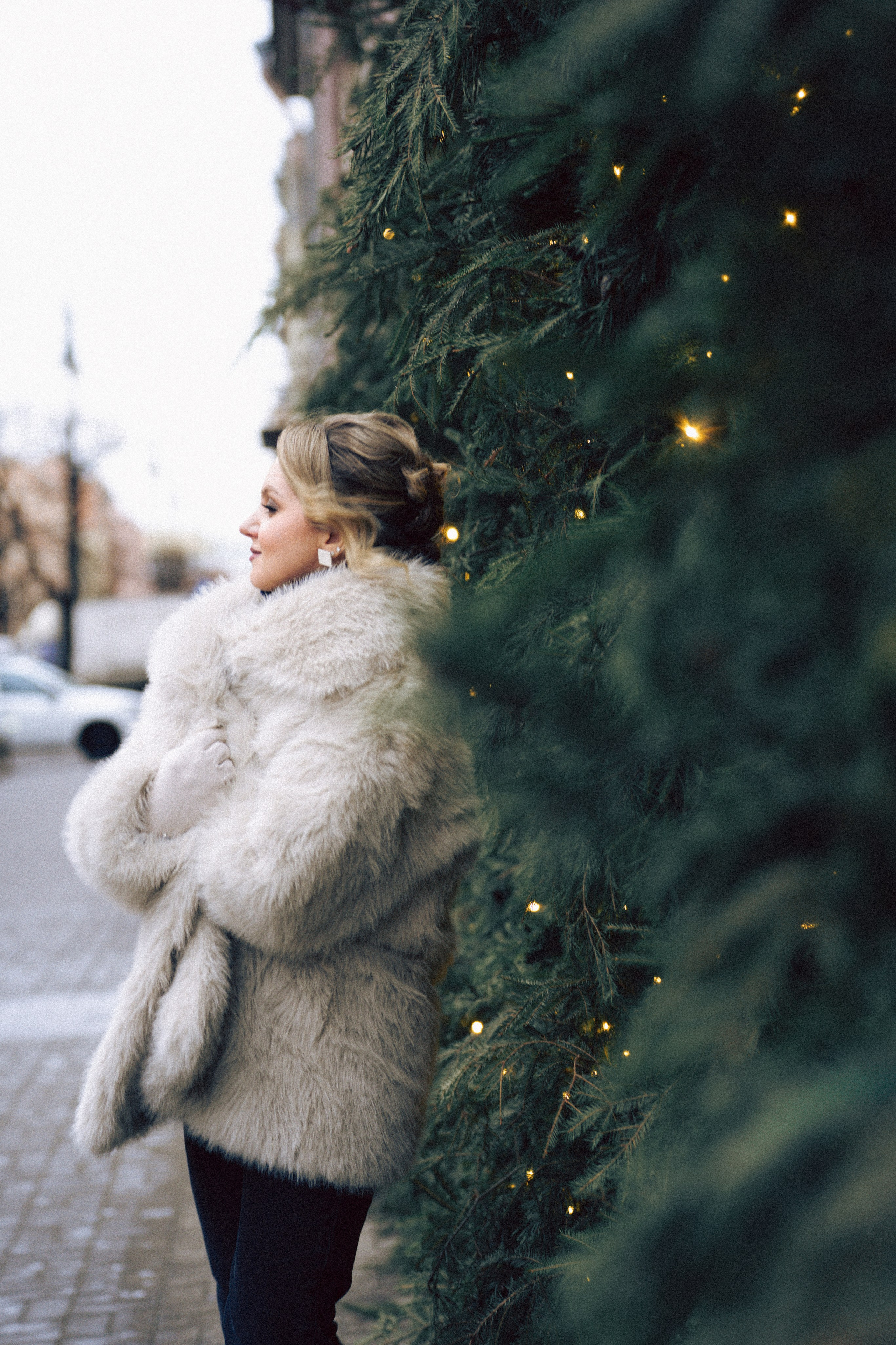 НОВОГОДНЯЯ ФОТОСЕСИИЯ В СТУДИИ ДЛЯ ДЕВУШКИ И ПРОГУЛКА ПО ЧЕРНЫШЕВСКОЙ. Профессиональный фотограф, Санкт-Петербург — Виктория Богомолова