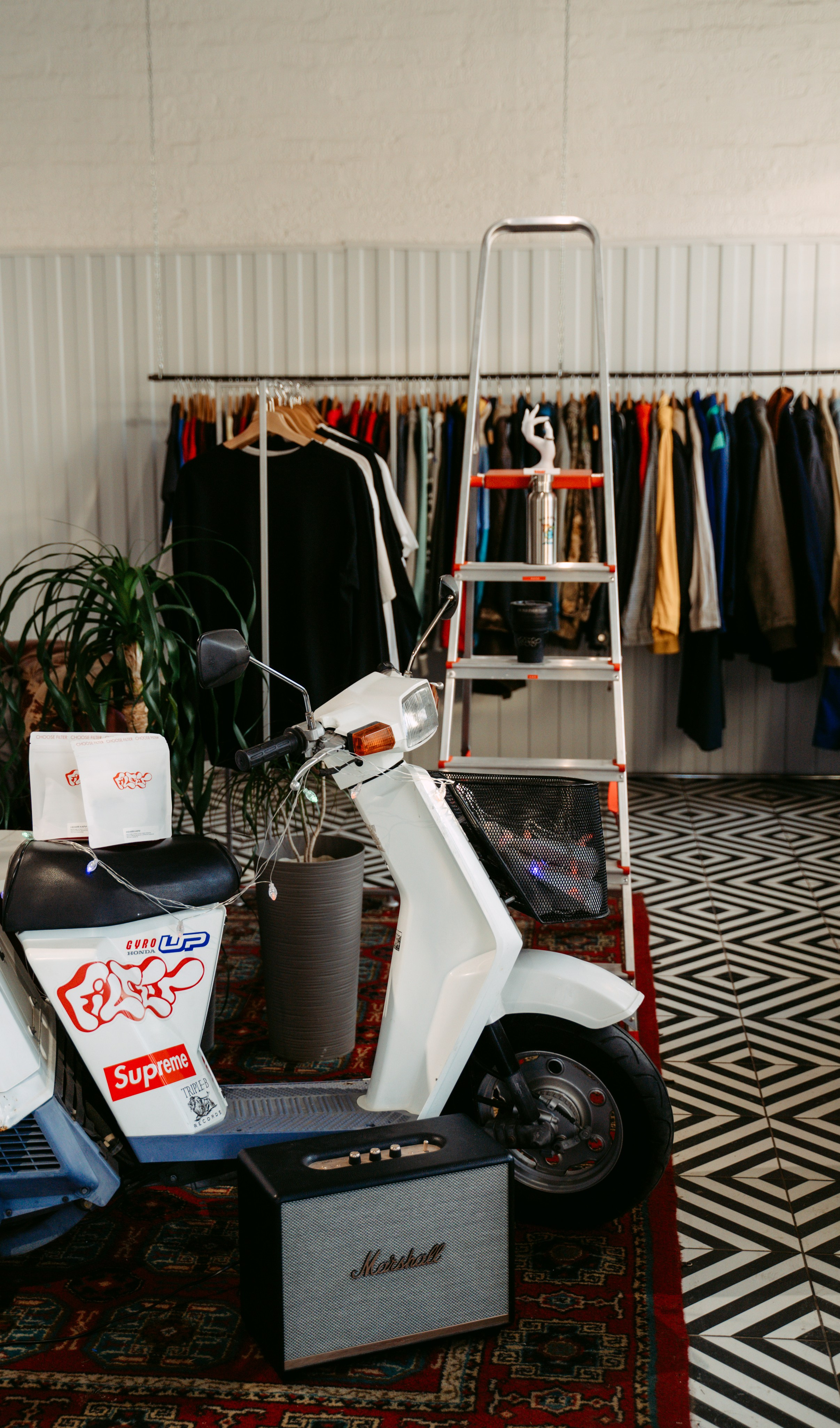 Фильтр / интерьер кофейни в Казани. Саша Копылов, фотограф в Казани