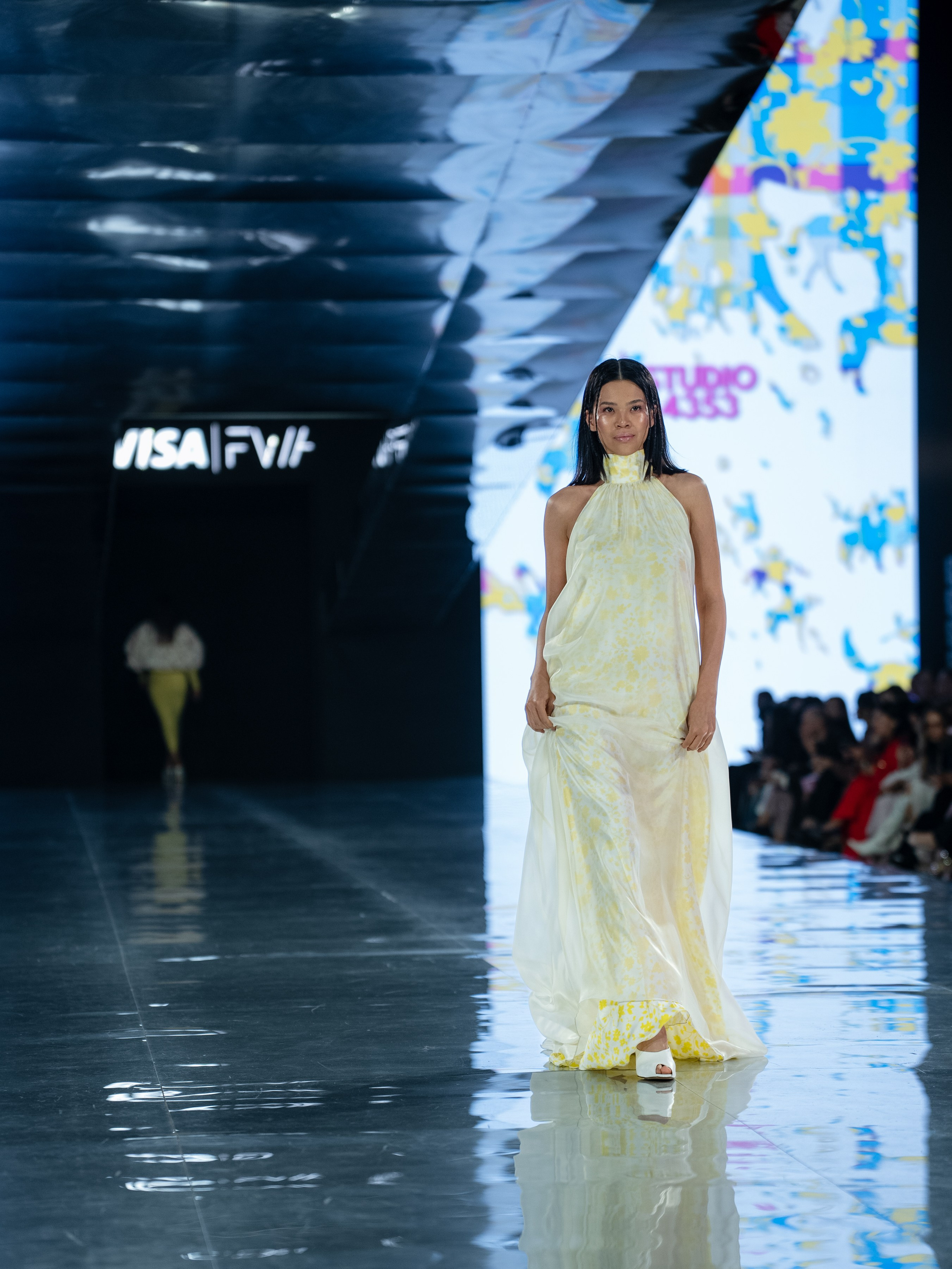 Visa Fashion Week Studio 4353. Сайт Алматинского НЮ АРТ, будуар и фэшн фотографа Дениса Карпенко