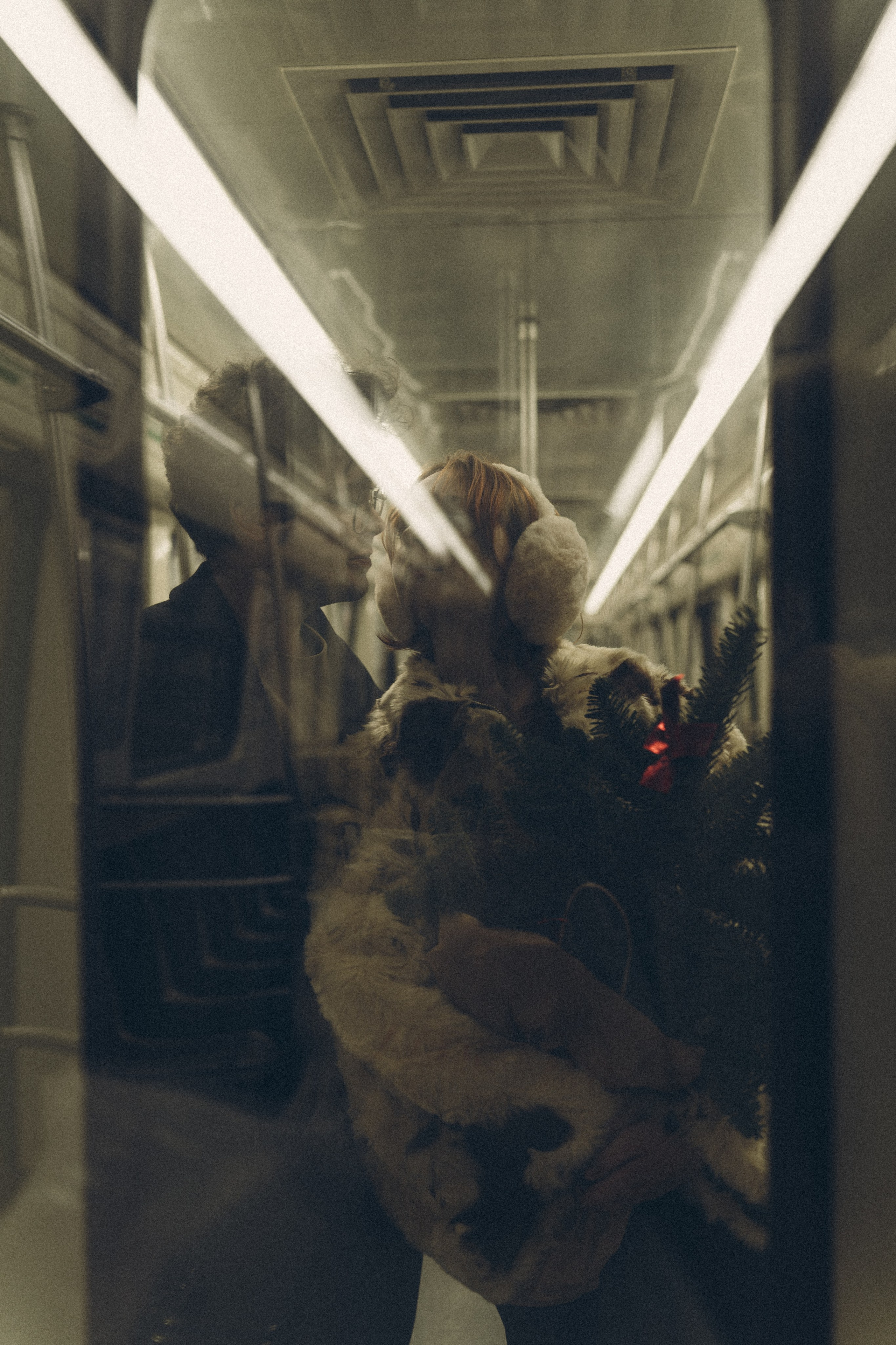 НОВОГОДНЯЯ ФОТОСЕСИИЯ ПАРЫ В МЕТРО ЛЮБОВЬ. Профессиональный фотограф, Санкт-Петербург — Виктория Богомолова