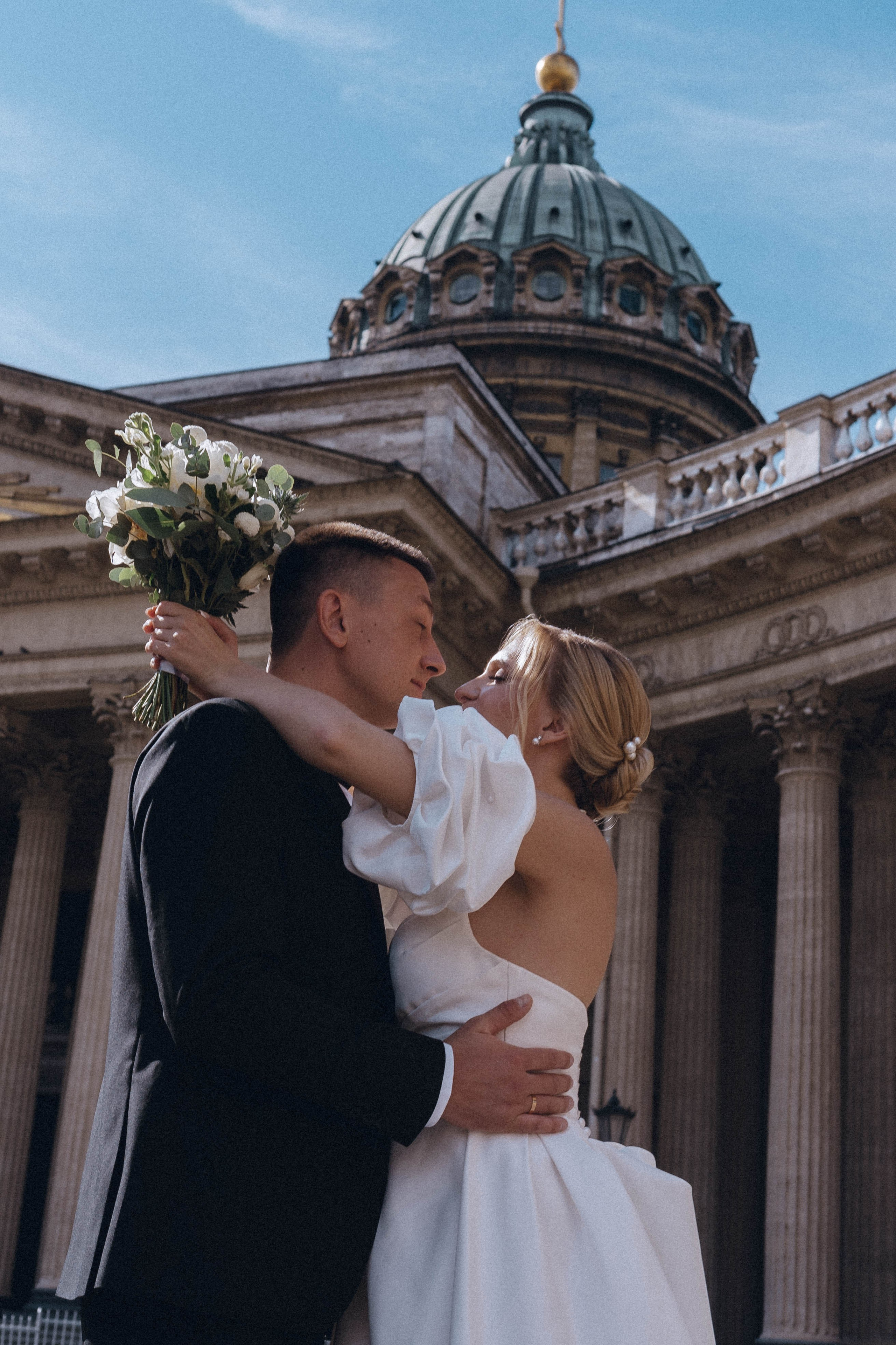 СВАДЕНБНАЯ СЬЕМКА НА КАТЕРЕ ПО КАНАЛАМ САНКТ-ПЕТЕРБУРГА И В АКВАТОРИИ НЕВЫ. Профессиональный фотограф, Санкт-Петербург — Виктория Богомолова