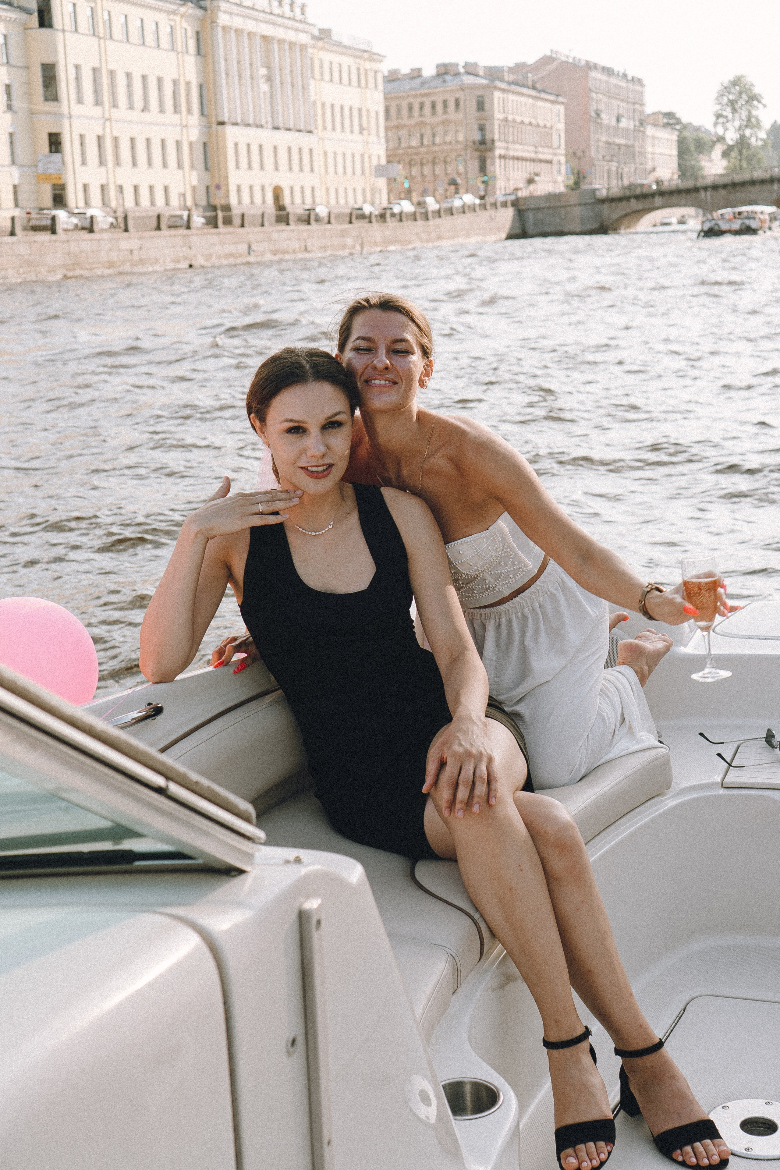 ДЕВИЧНИК НА КАТЕРЕ. Профессиональный фотограф, Санкт-Петербург — Виктория Богомолова