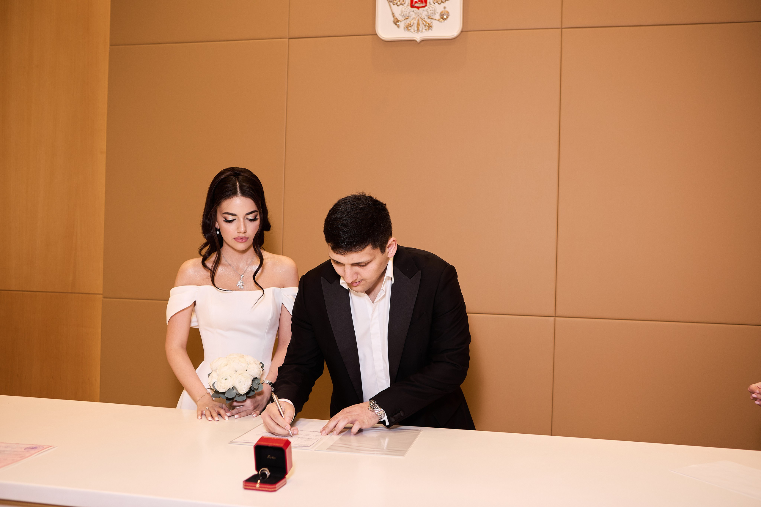 Свадебная прогулка и регистрация Арсена и Марии в Барвихе. Репортажный Фотограф Москва Дарья Лунева