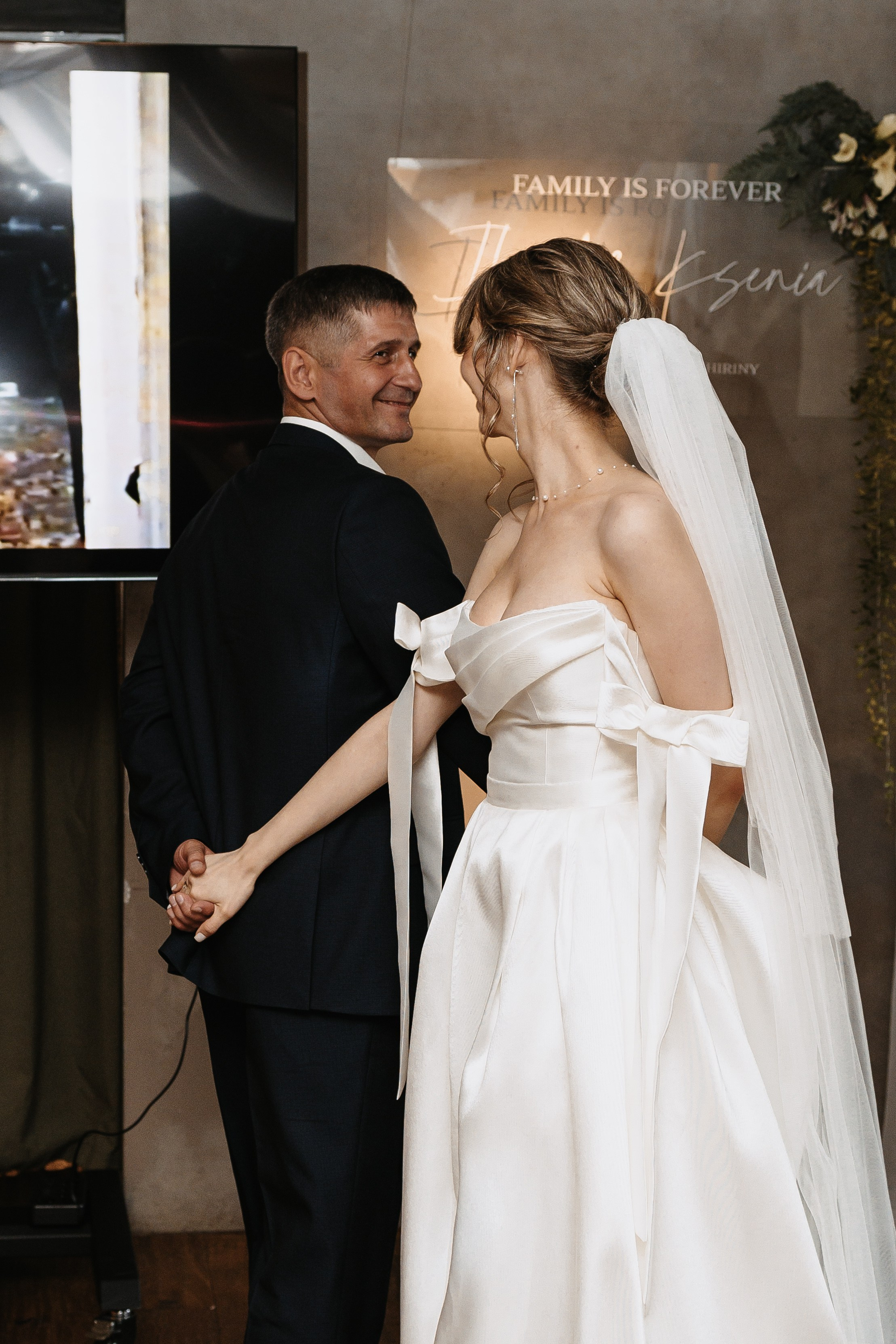 Илья и Ксюша (2024). Свадебный и семейный фотограф в Москве Яна Шувалова