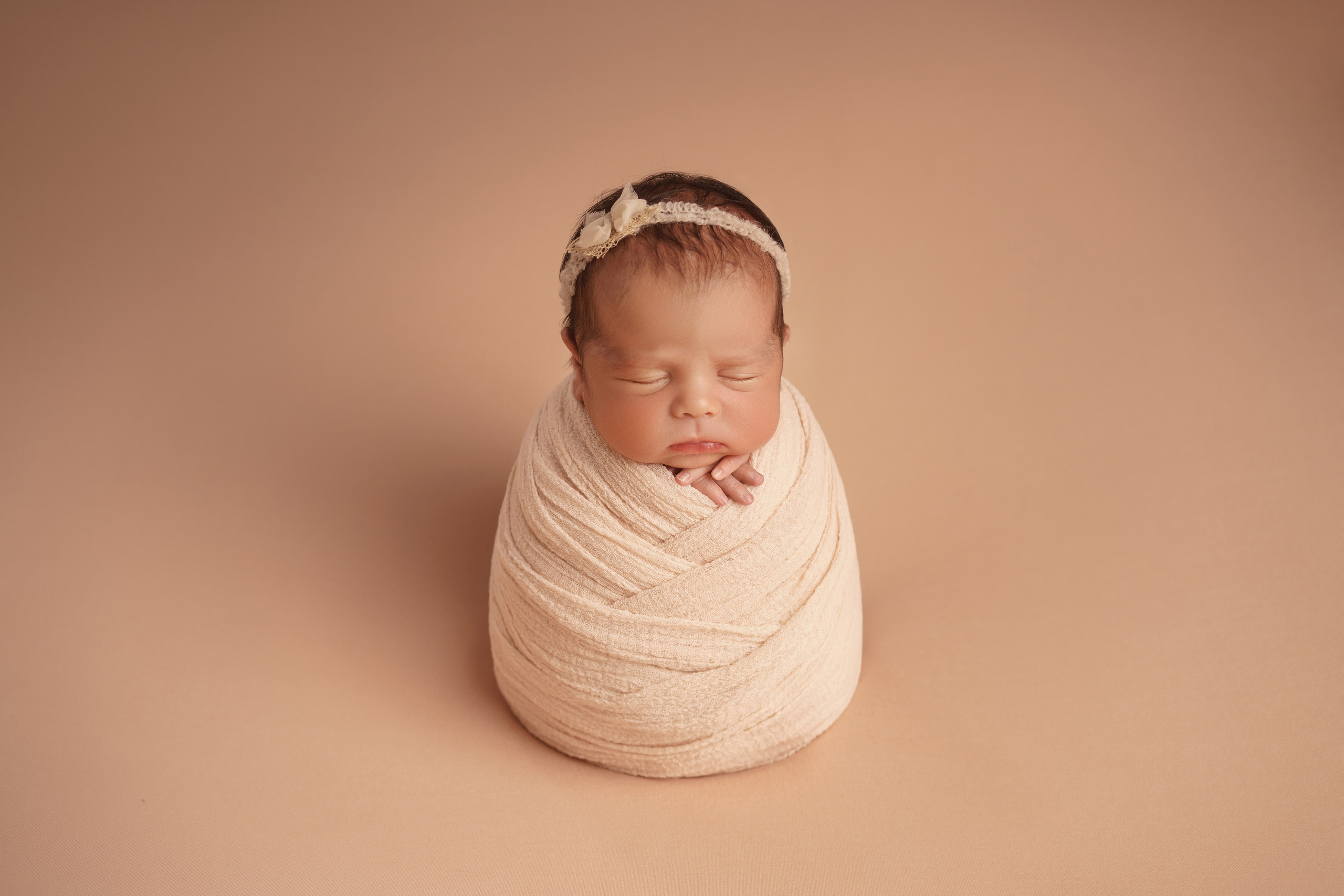 Фотосессия новорожденных | Галерея трогательных кадров малышей в стиле newborn. Фотосессия новорожденных в Москве и Московской области | Профессиональный фотограф newborn — Татьяна Иванова