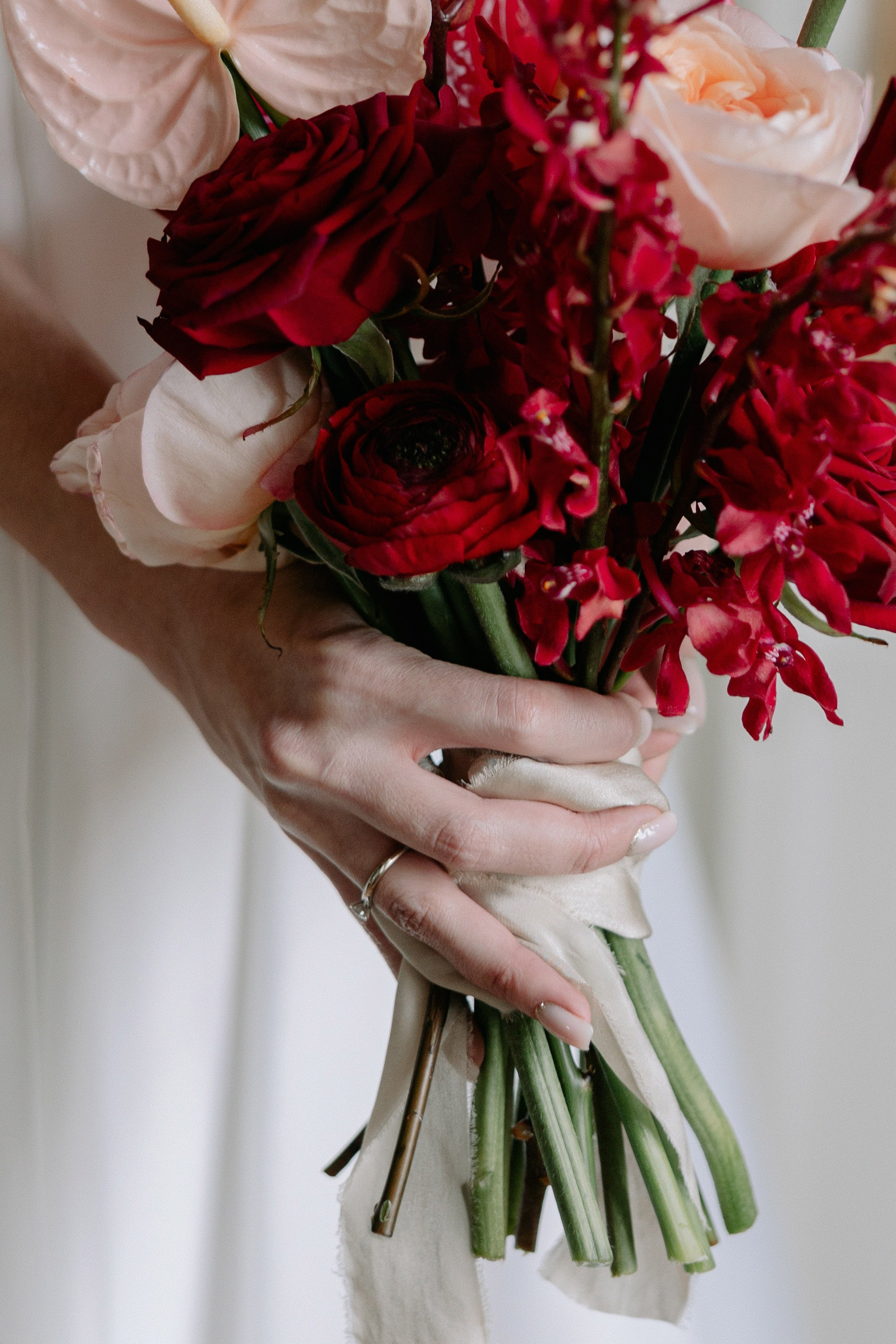 Юлия и Александр в отеле '12 причин' и кафе 'Мишель'. Свадебный фотограф Москва