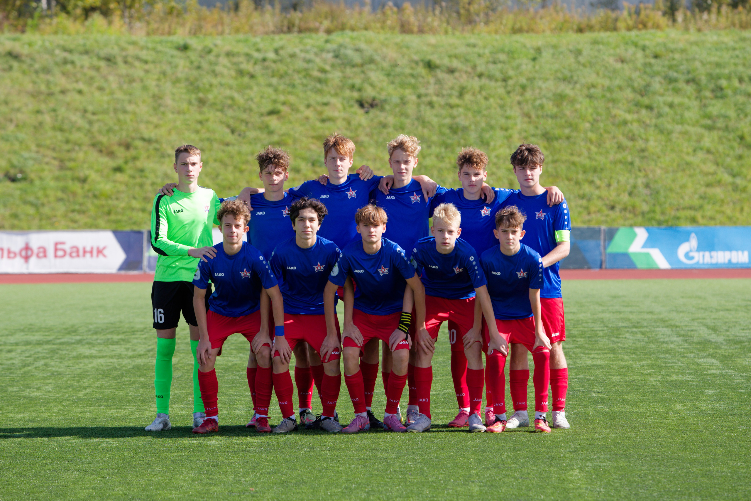 Матч ЮФЛ Сахалин-Хабаровск (U-16). Кутузов Евгений Фотограф в Южно-Сахалинске