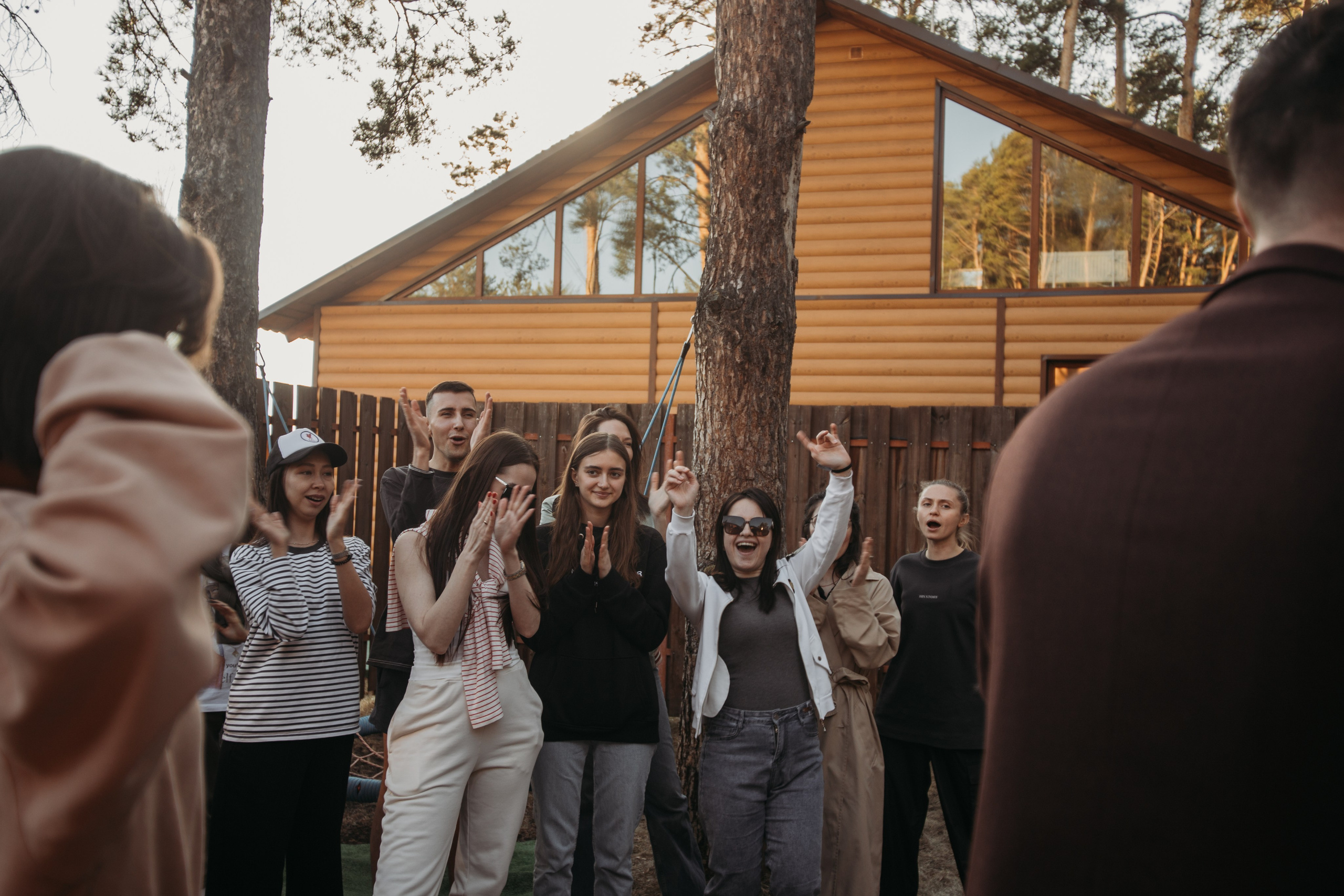 Корпоратив Muza_Arts. Венера Гайн. Репортажный фотограф  Тюмень. Обучение фотографии с 0