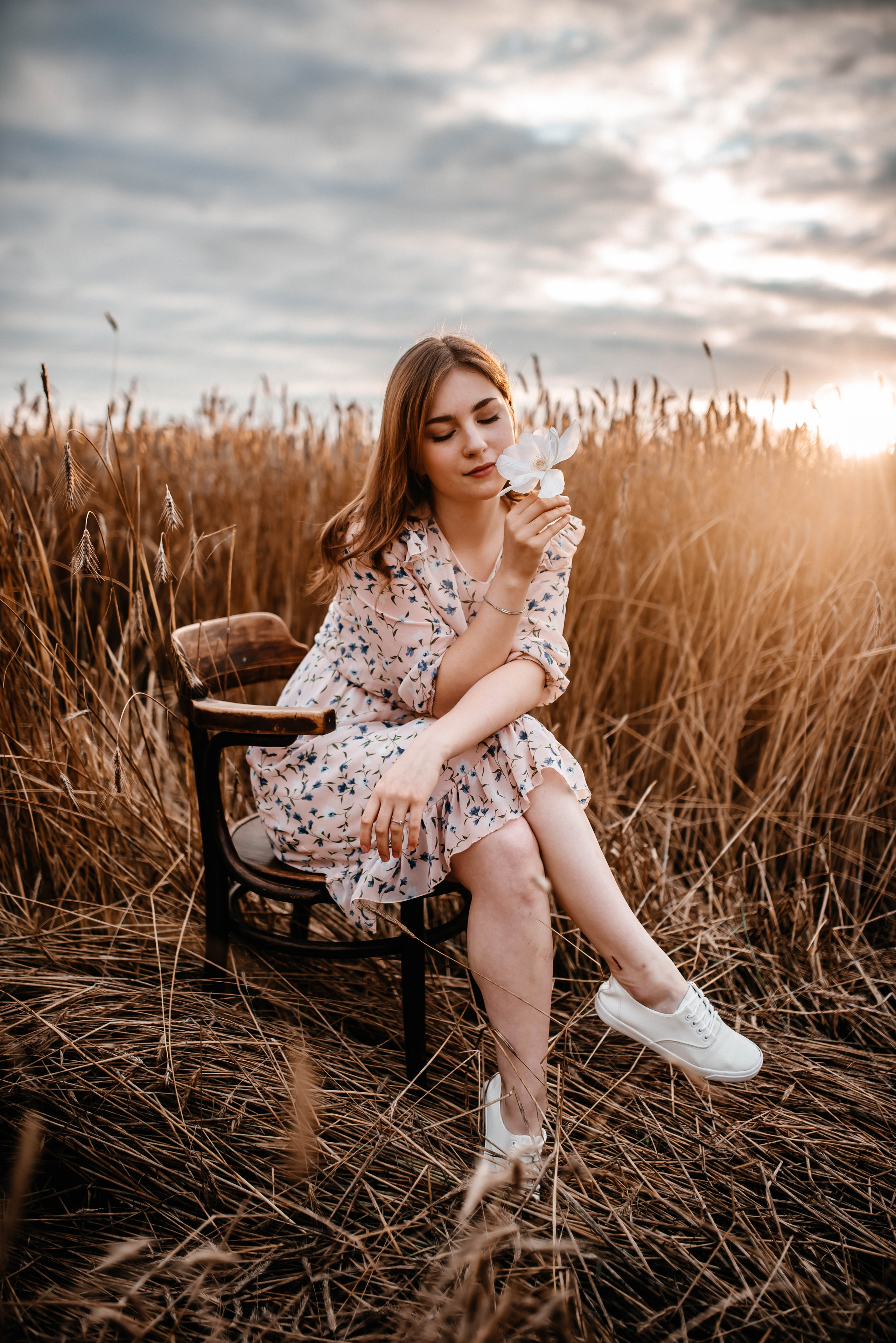 Маша, лето, закат. Главная