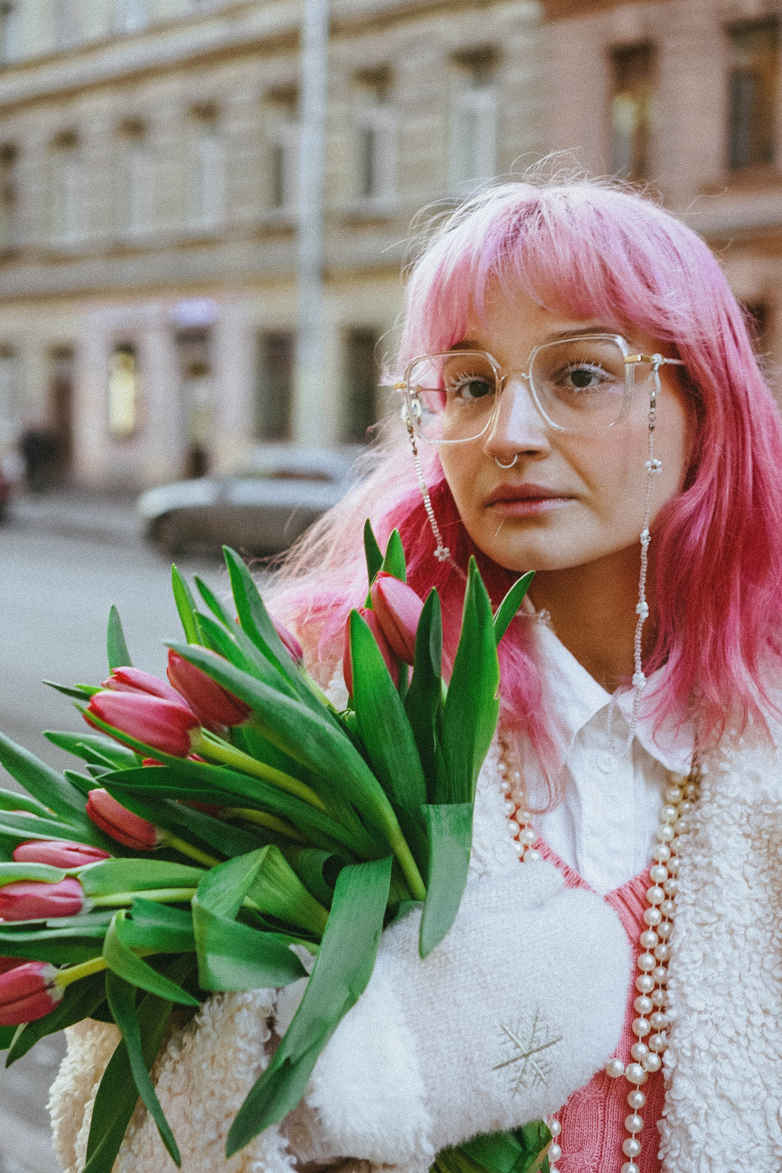 Прогулочная фотосессия с тюльпанами. Профессиональный фотограф, Санкт-Петербург — Виктория Богомолова