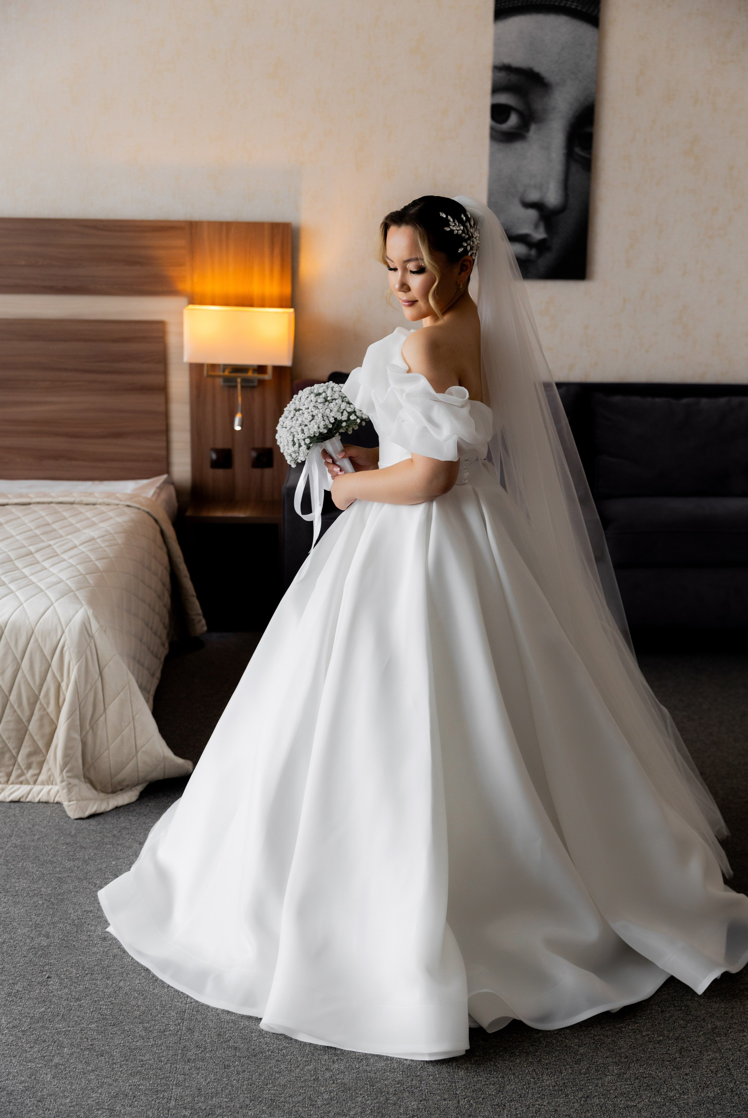 Жасулан и Сымбат в отеле Fessla — Костанай