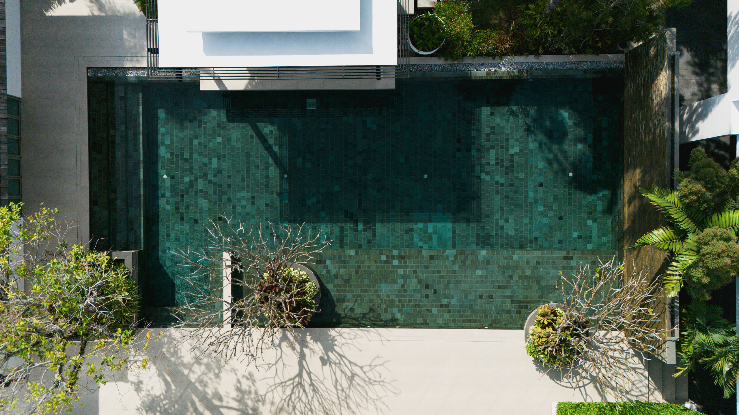 Interior real estate photography in Phuket — professional photos and videos. Yan Dolmatov — Photographer, Videographer, and Producer in Phuket