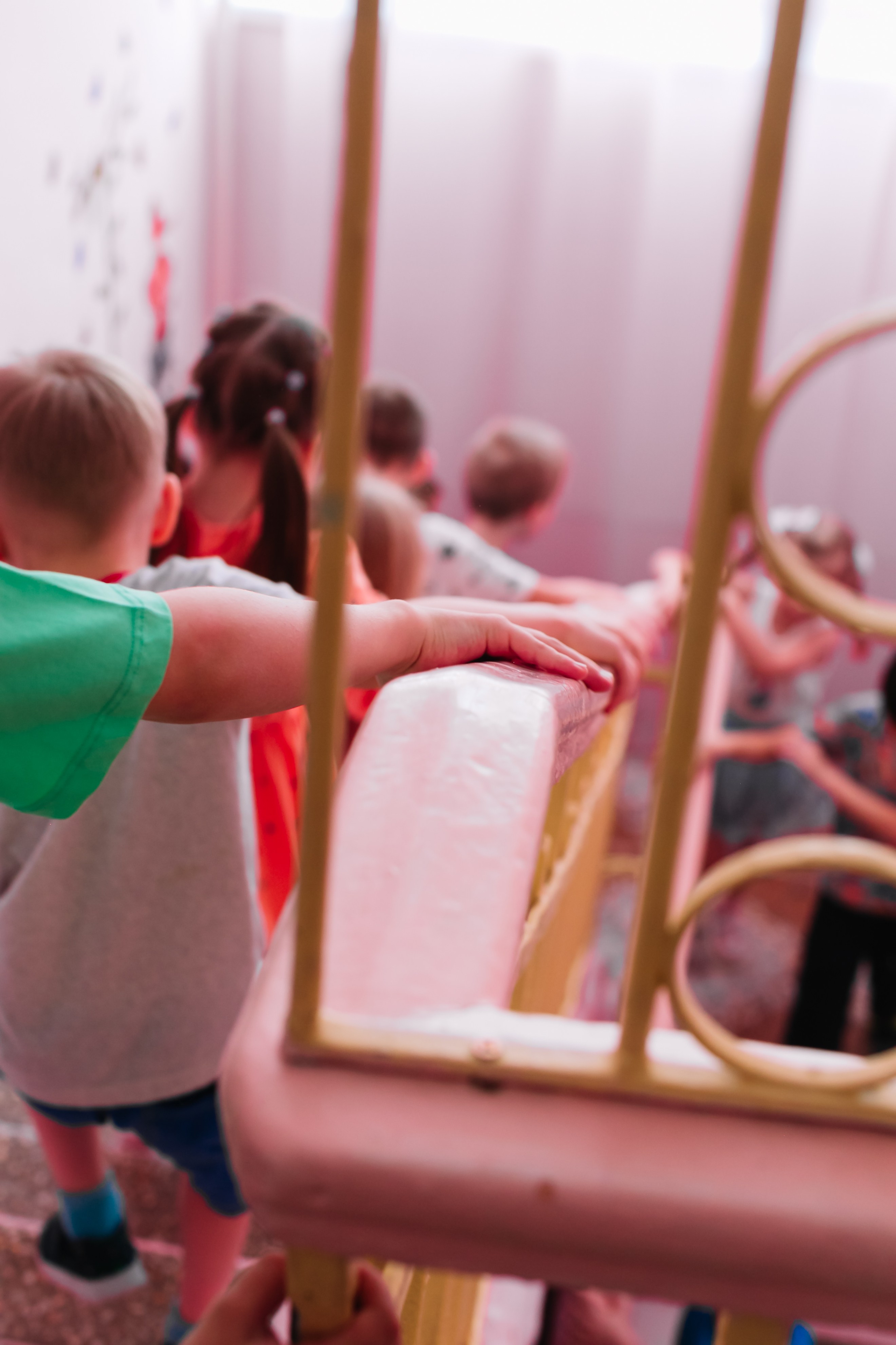 алёна малахова фотограф новосибирск семейный детский домашняя фотосессия в новосибирске день рождения репортажная съёмка фотосессия с лошадьми на конюшне деревня алтай  на природе фотосессия в детском саду мама и сын предложение руки и сердца идея  помолвка фотосессия берег закат детский день рождения годик торт аниматор лофт игровая продолжение следует prodoljenie_sleduet_  корпоратив тимбилдинг первоклашка линейка 