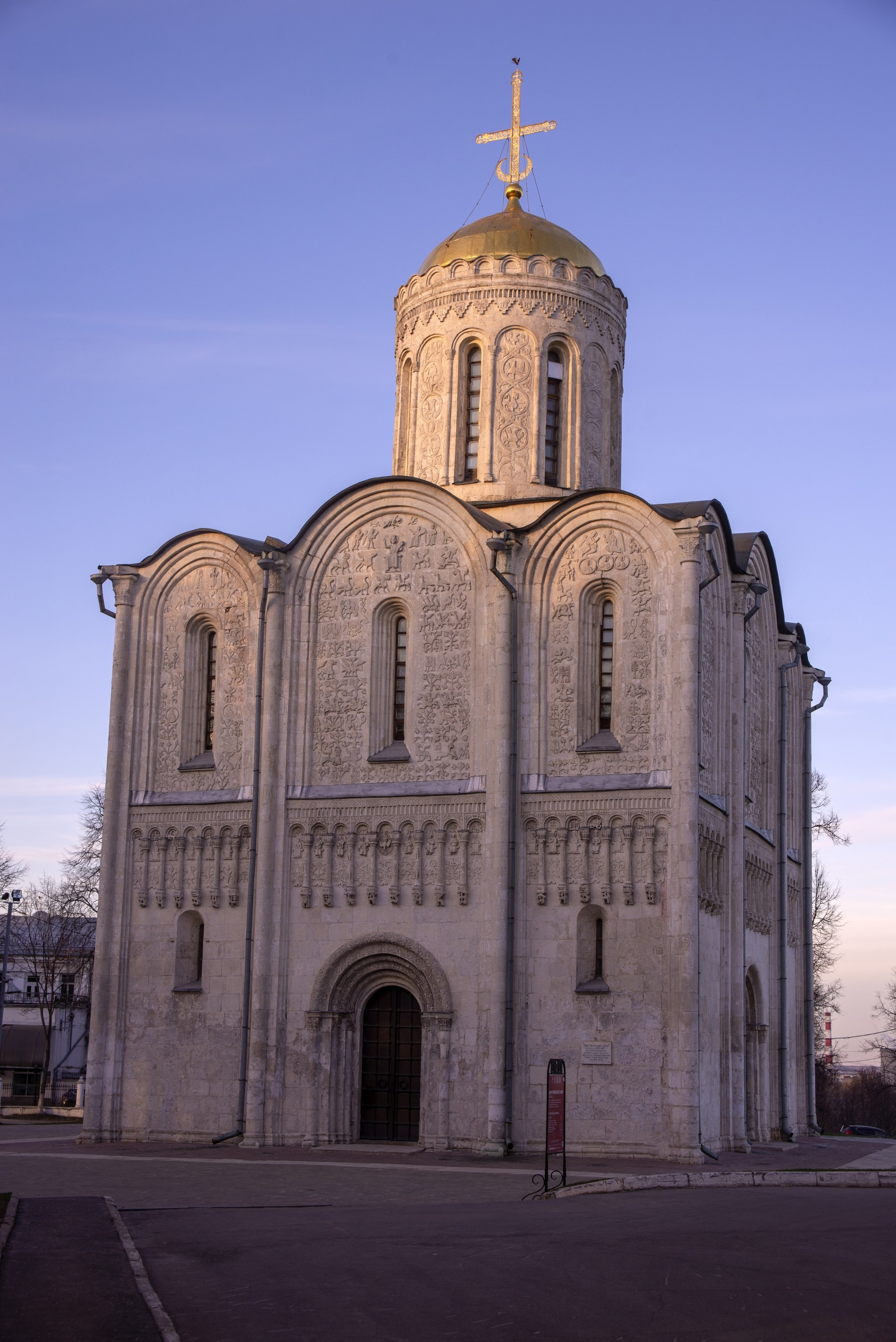 Владимир. Апрель 20 223. Игорь Жучков. Россия увиденная глазами путешествующего фотографа