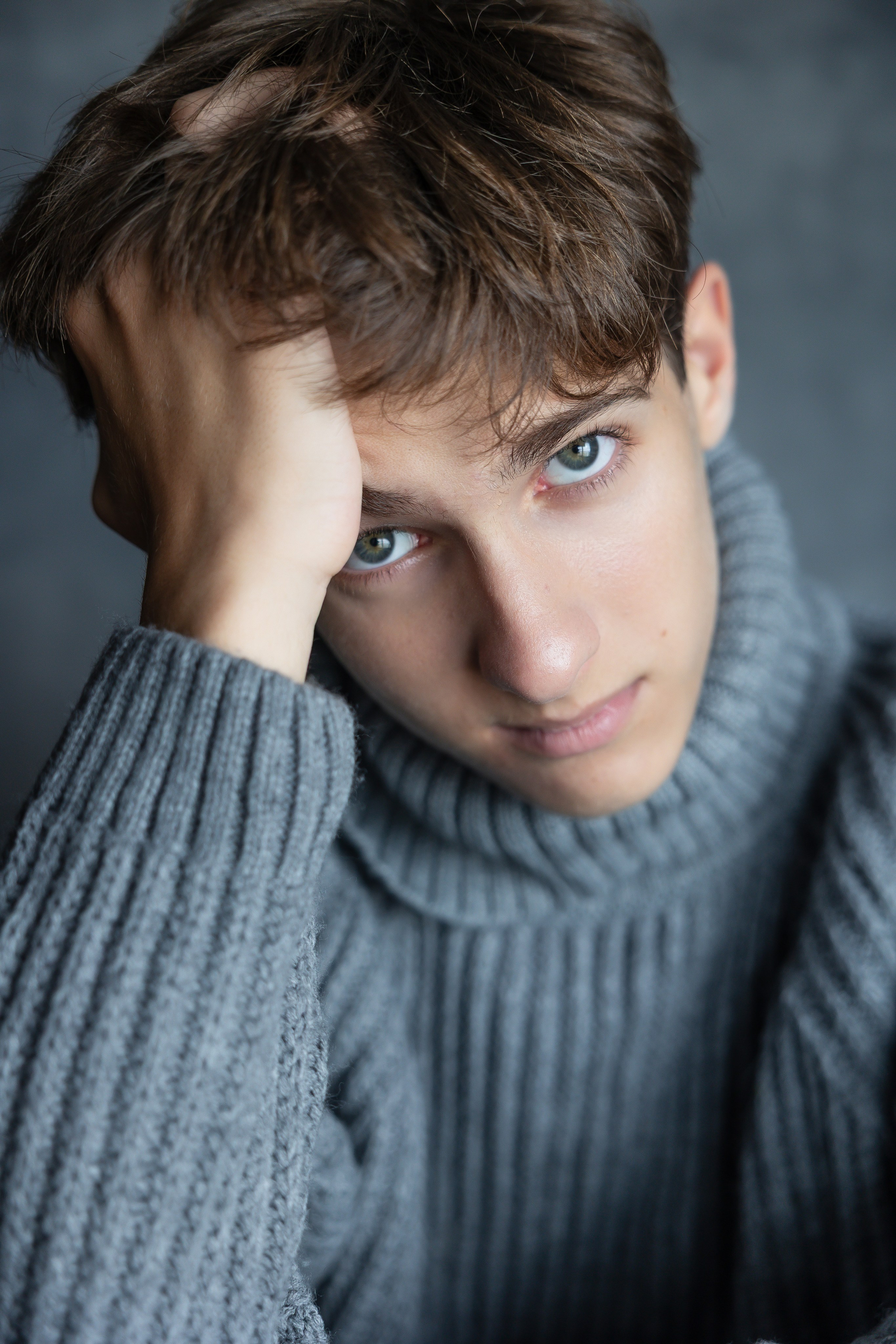 АРТЁМ. Я фотограф из Москвы к Вашим услугам