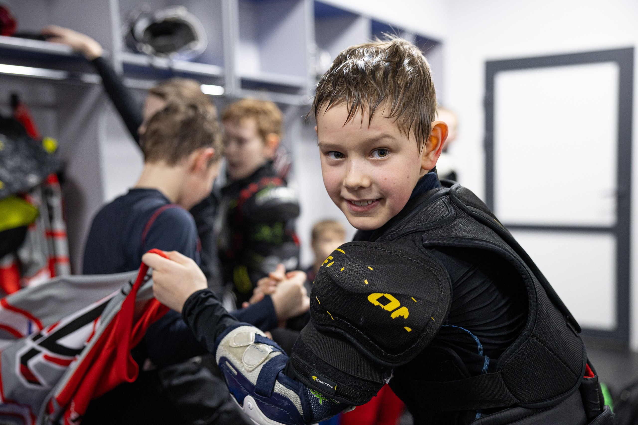 Первенство Тюмени по хоккею. MIG — студия спортивной фотографии Михаила Голянского