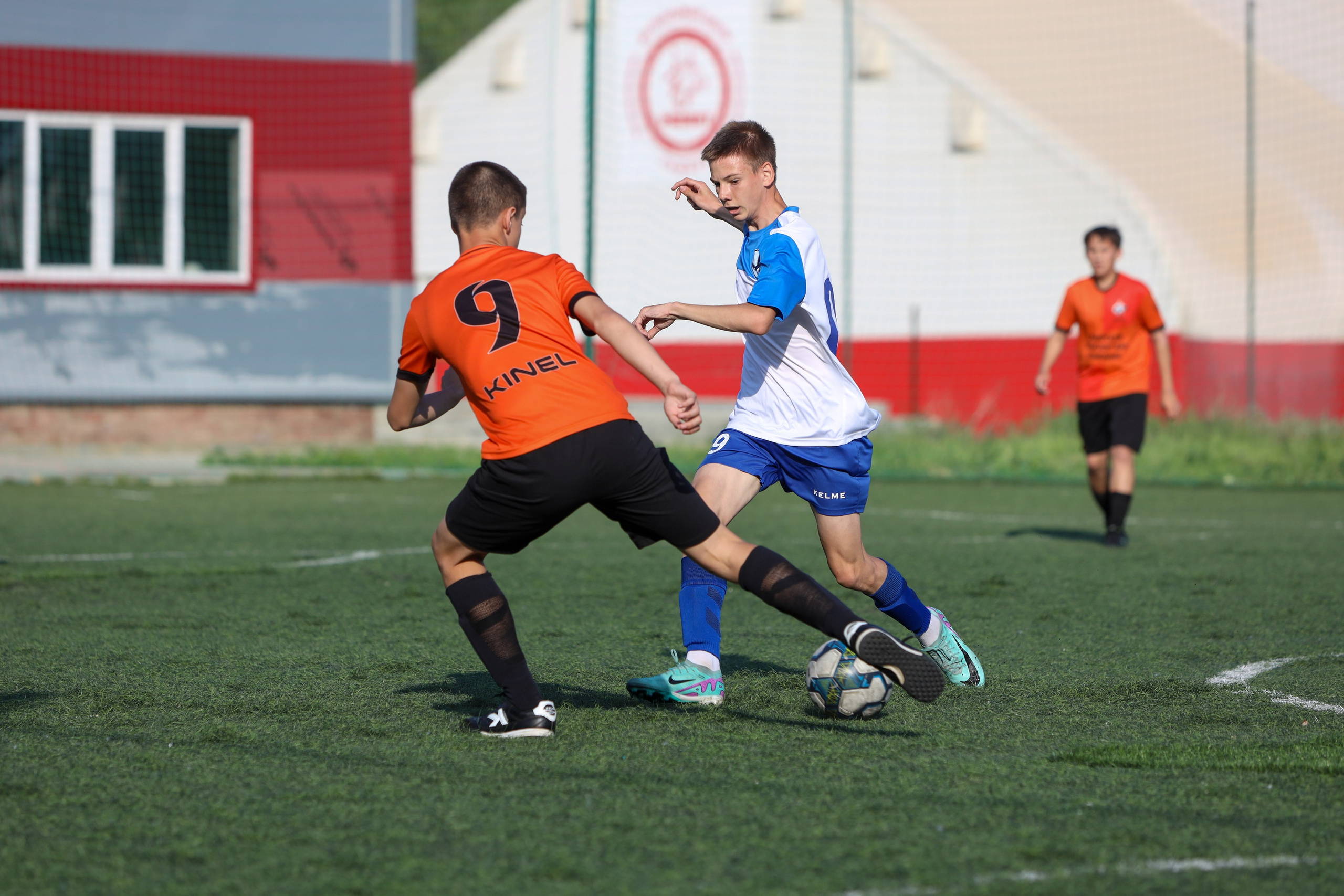 Кинель — Виктория Унион. Чемпионат СФПЛ. Молодежная футбольная лига U-15. Спортивный фотограф в Самаре