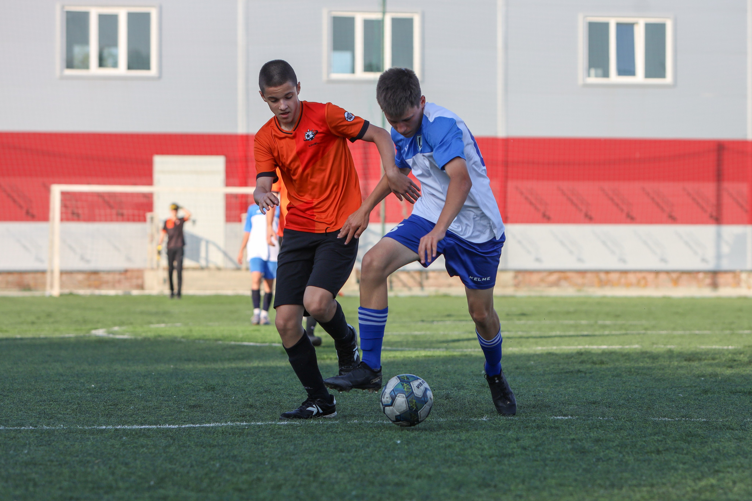 Кинель — Виктория Унион. Чемпионат СФПЛ. Молодежная футбольная лига U-15. Спортивный фотограф в Самаре